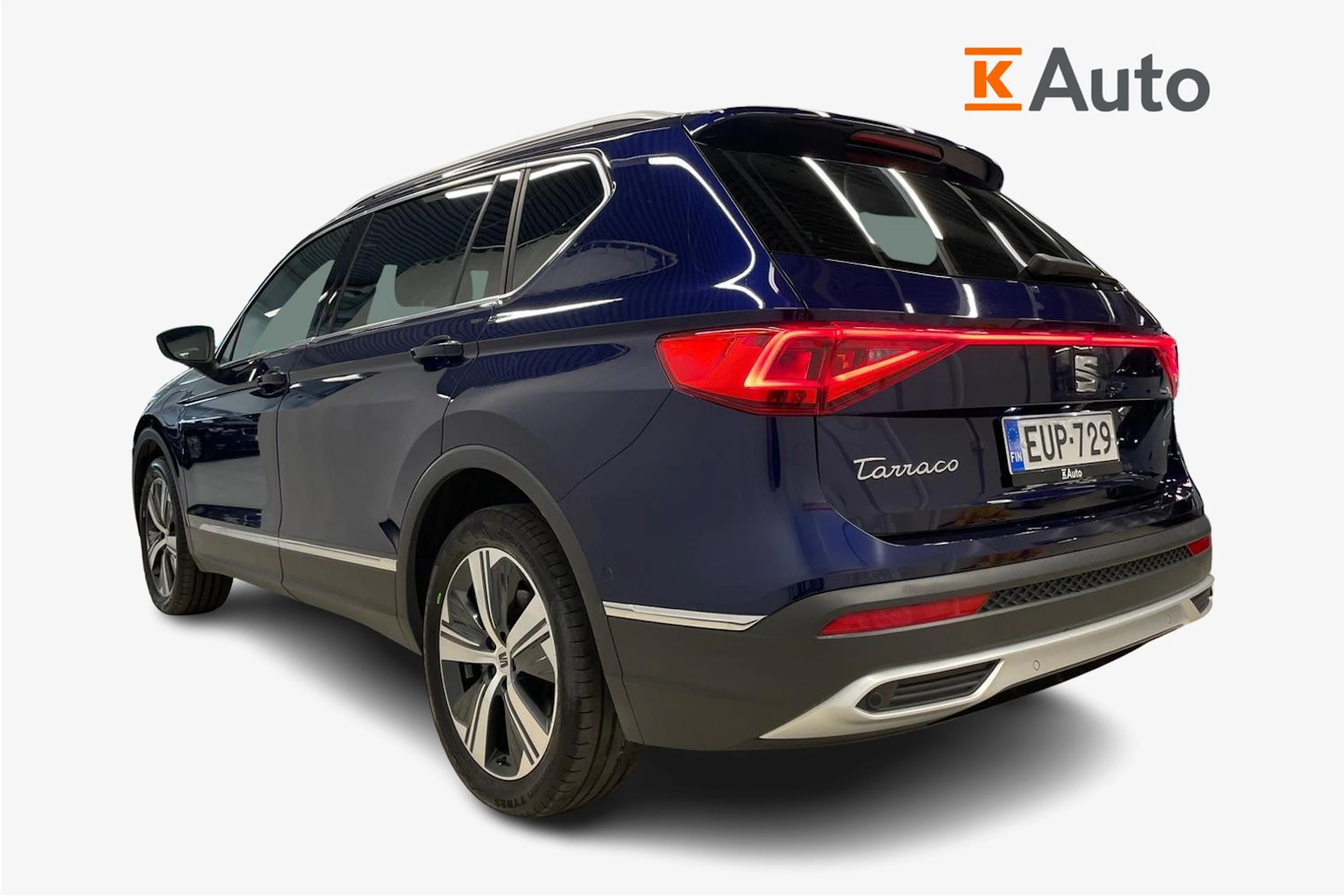 sininen SEAT Tarraco 2023 kuva 3.