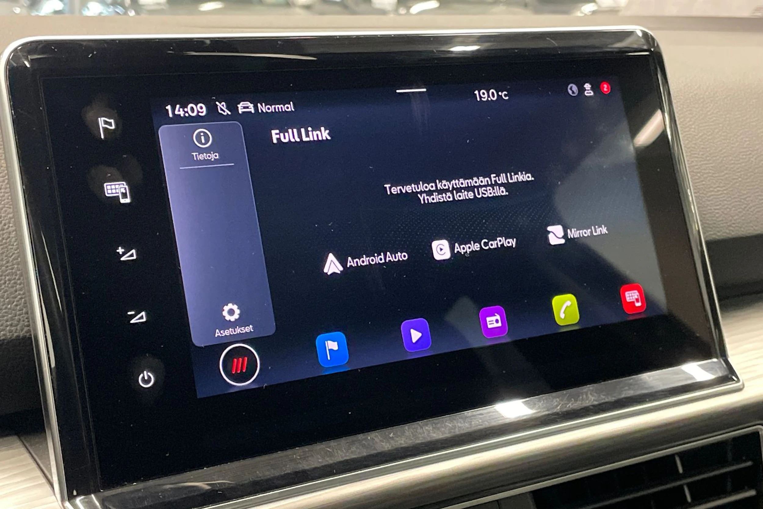 sininen SEAT Tarraco 2023 kuva 21.