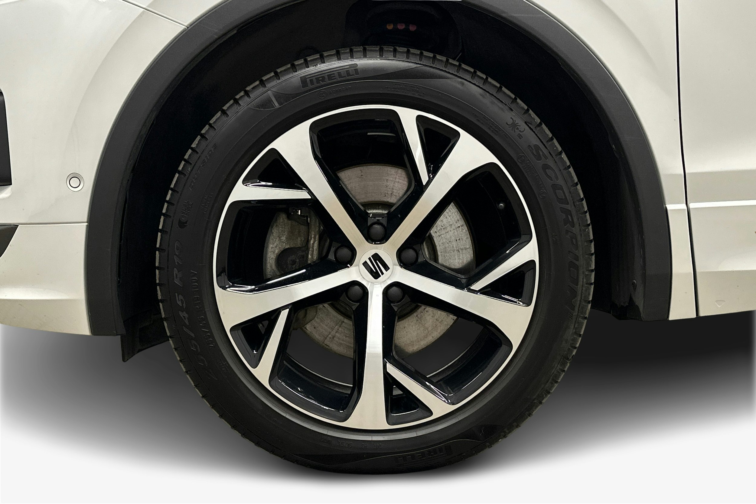 valkoinen SEAT Tarraco 2023 kuva 11.