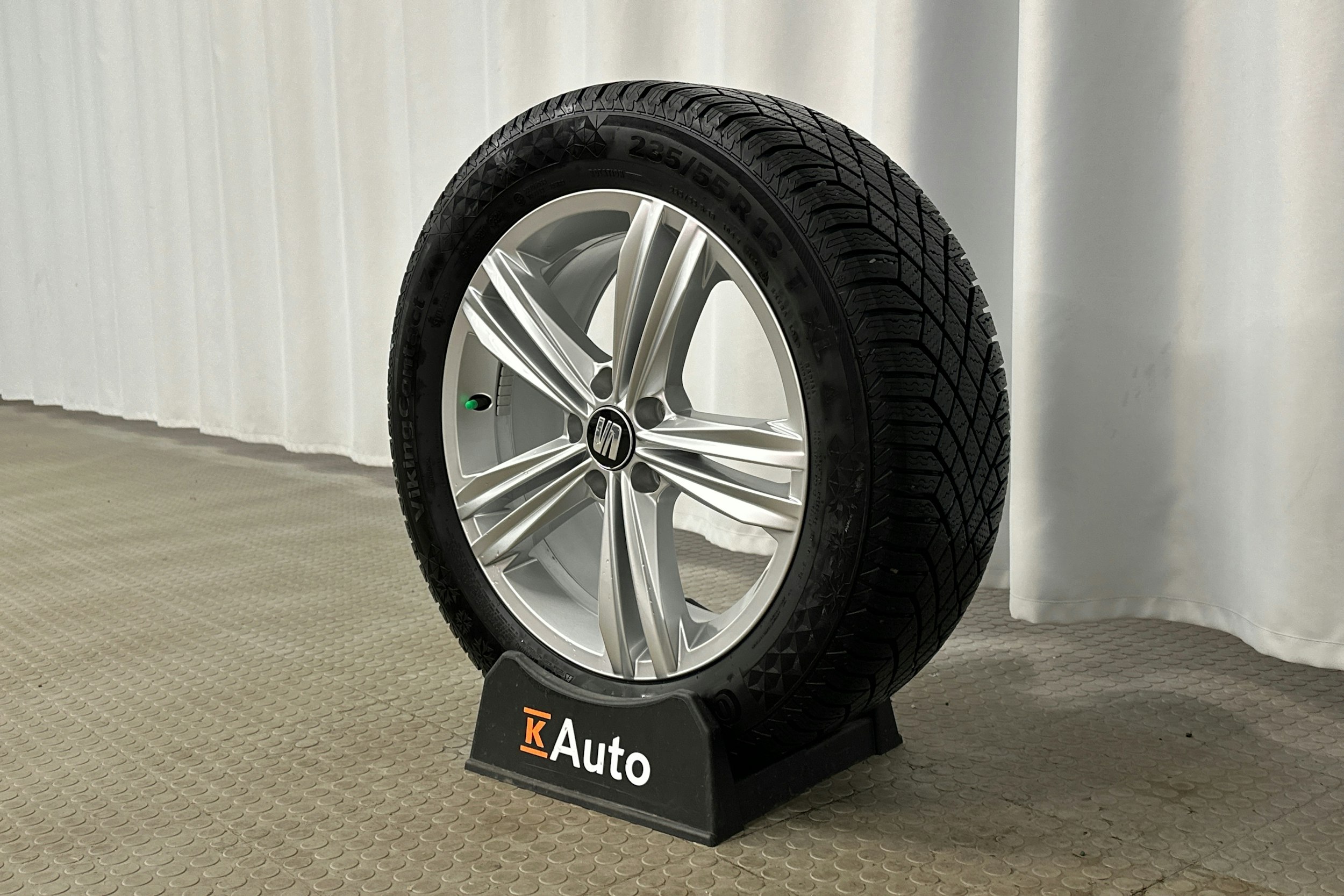 valkoinen SEAT Tarraco 2023 kuva 13.