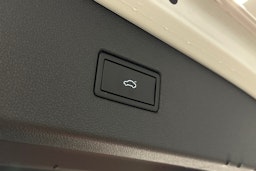 valkoinen SEAT Tarraco 2023 kuva 15.