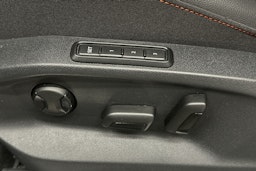 valkoinen SEAT Tarraco 2023 kuva 19.