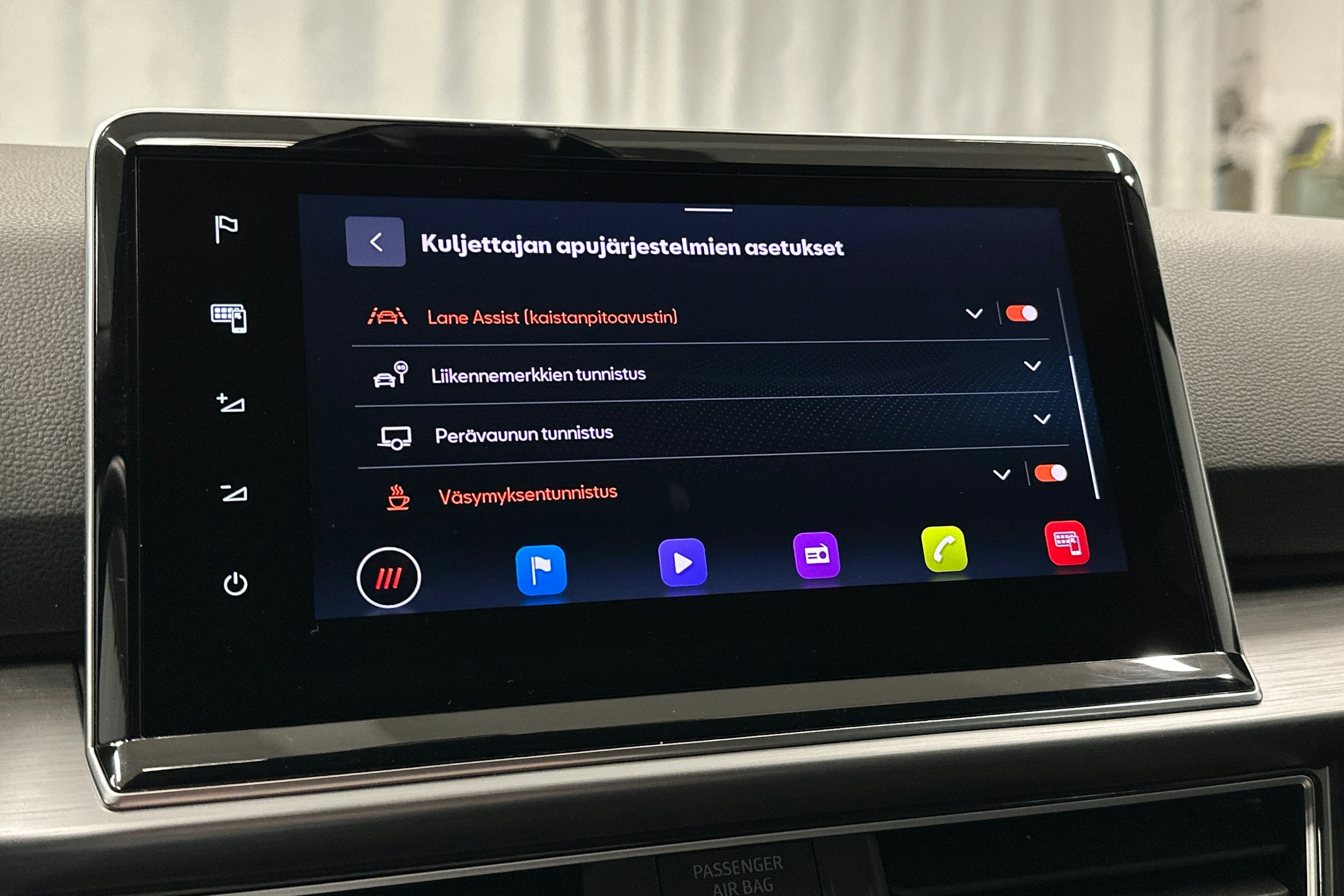 valkoinen SEAT Tarraco 2023 kuva 28.