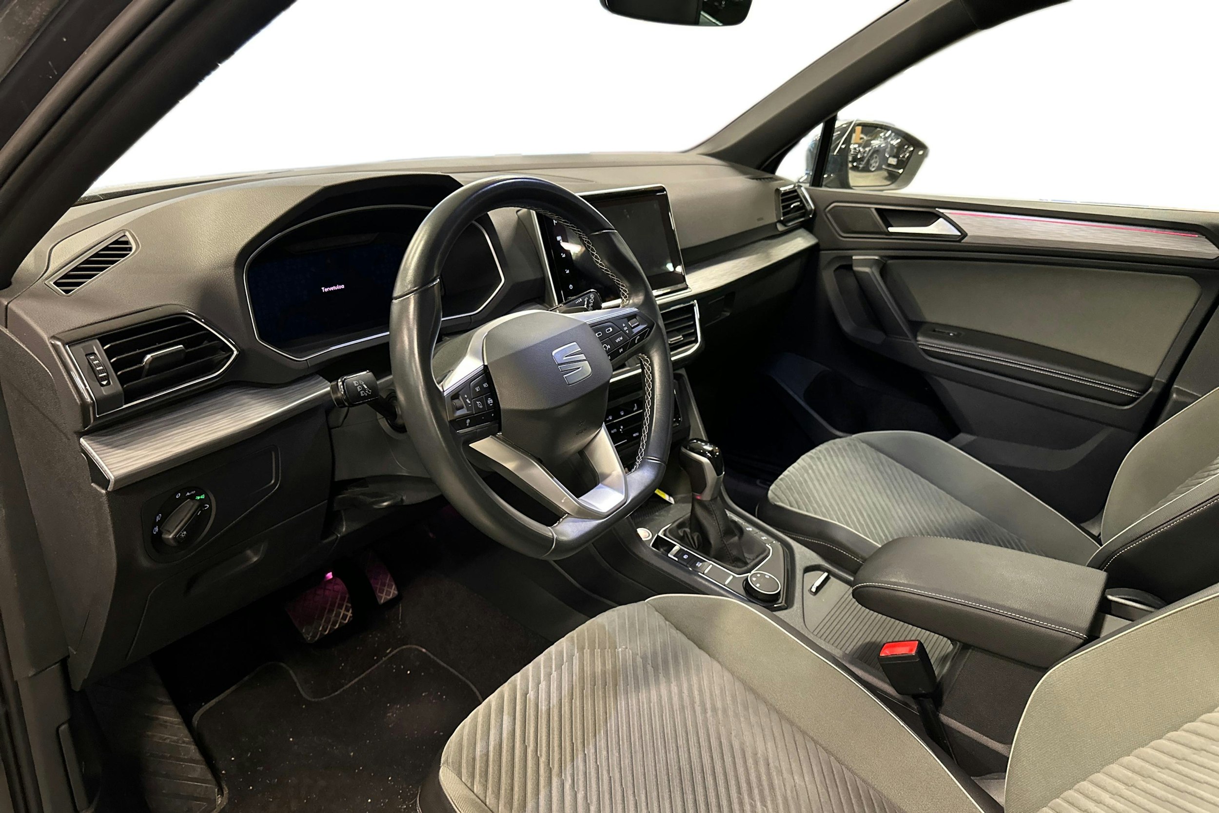 Harmaa SEAT Tarraco 2023 kuva 3.