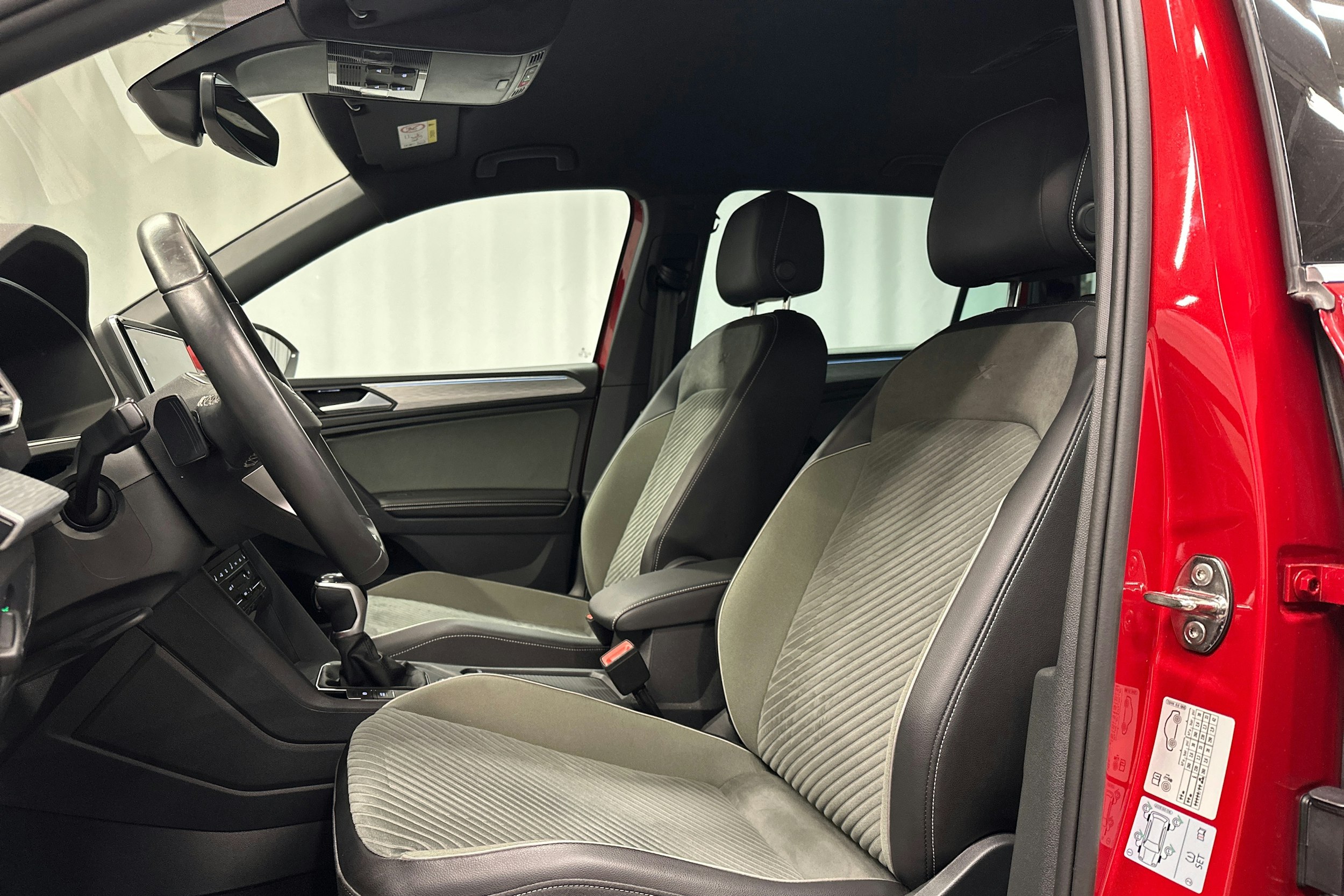 punainen SEAT Tarraco 2023 kuva 14.