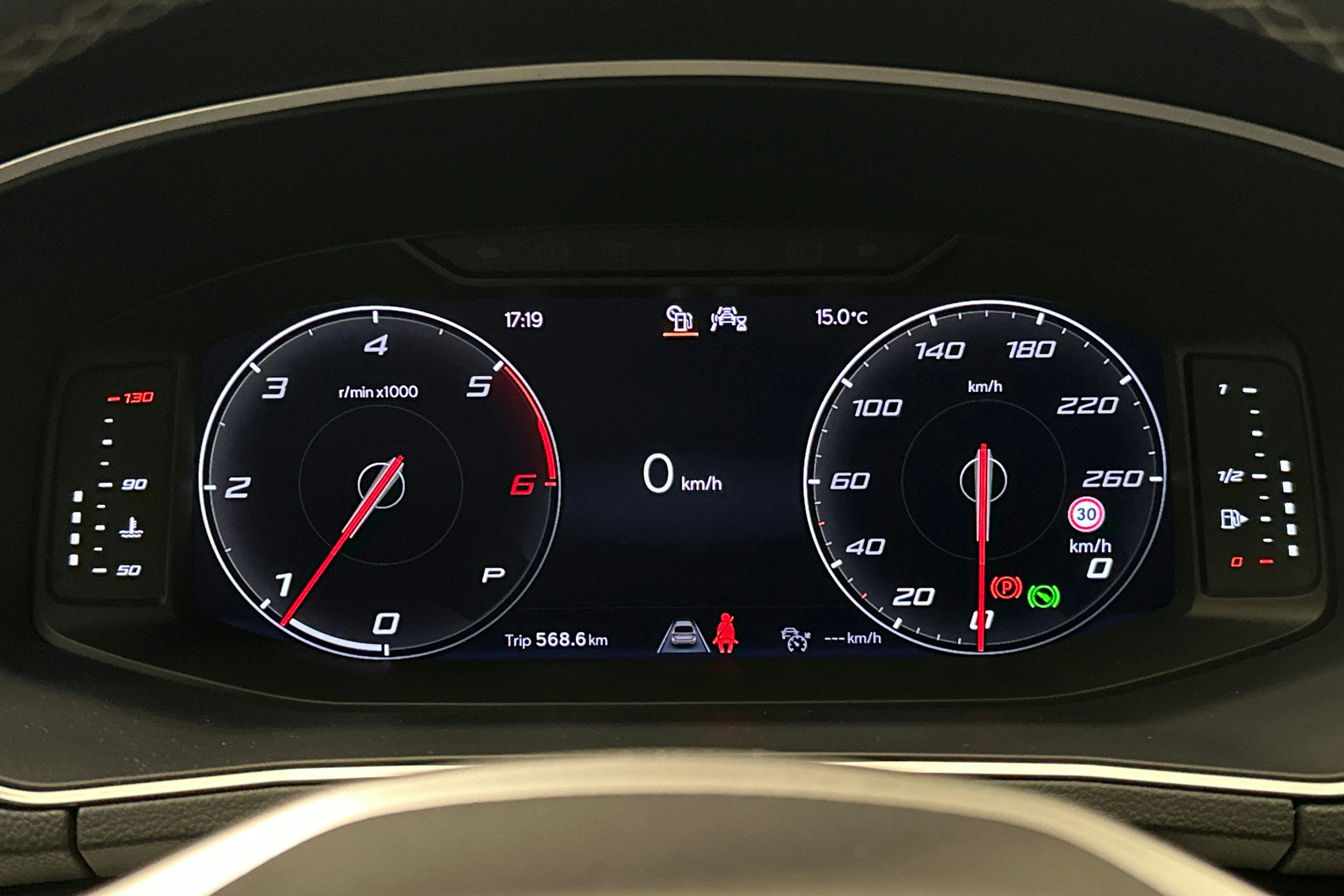 punainen SEAT Tarraco 2023 kuva 22.