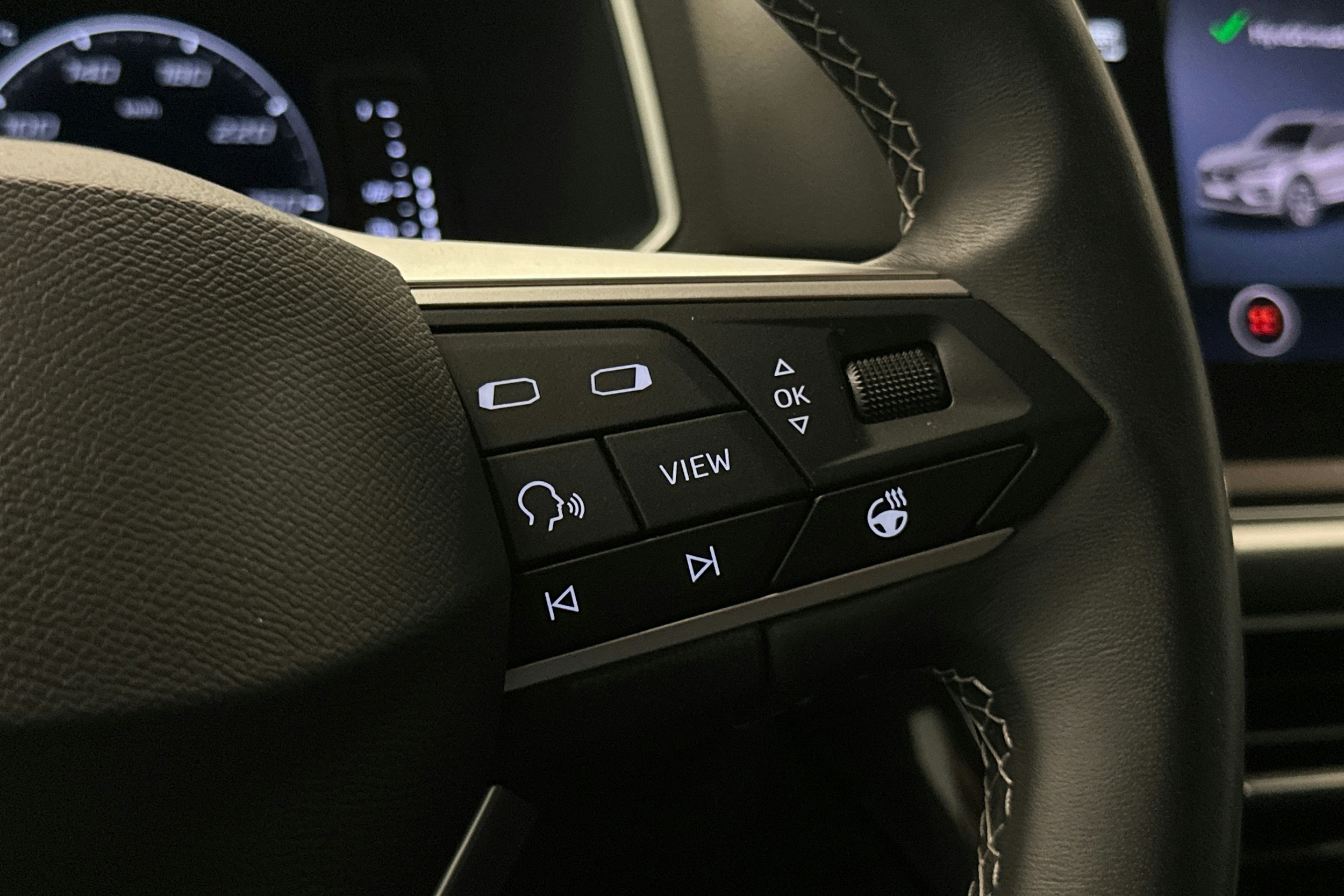 punainen SEAT Tarraco 2023 kuva 24.