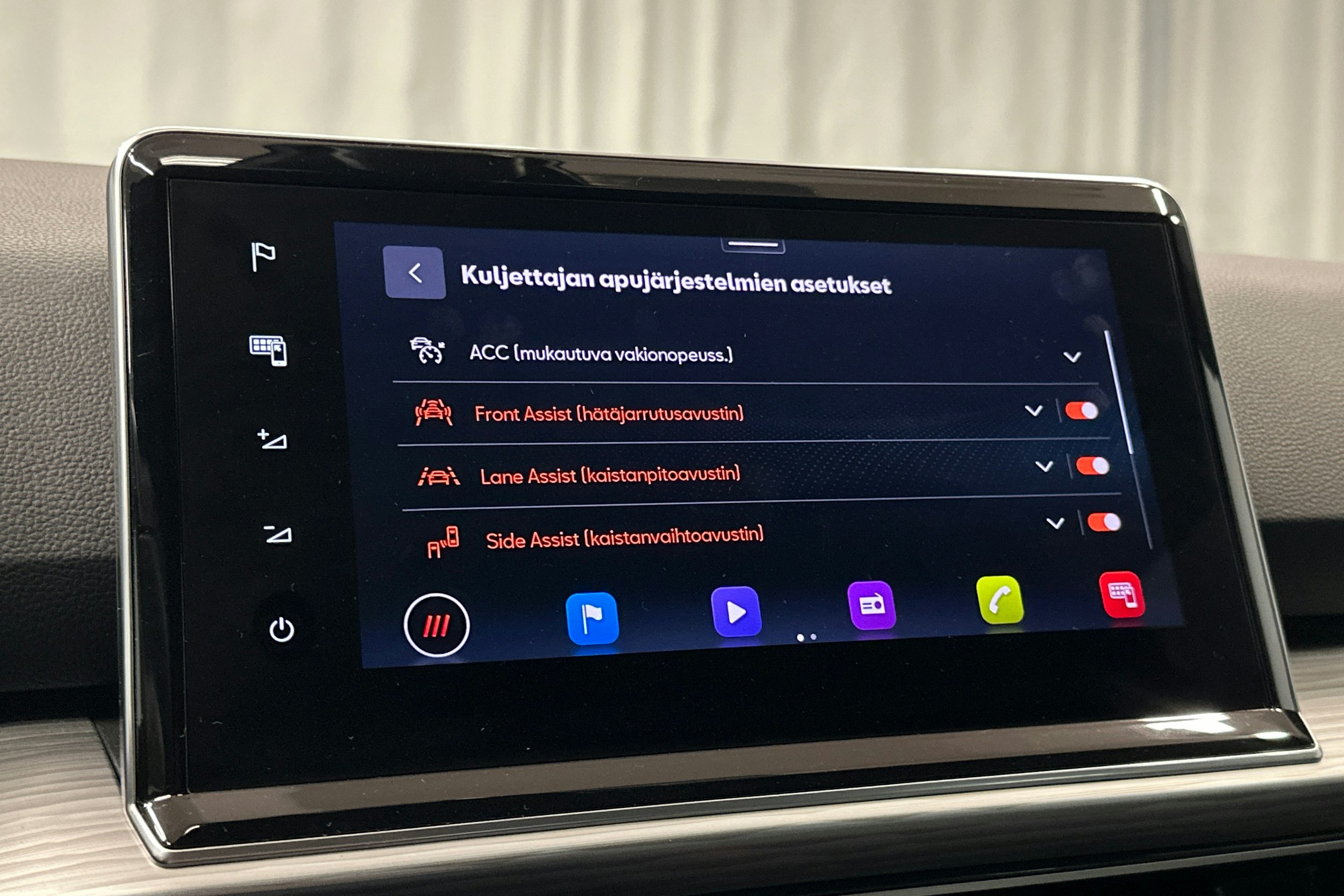 punainen SEAT Tarraco 2023 kuva 30.