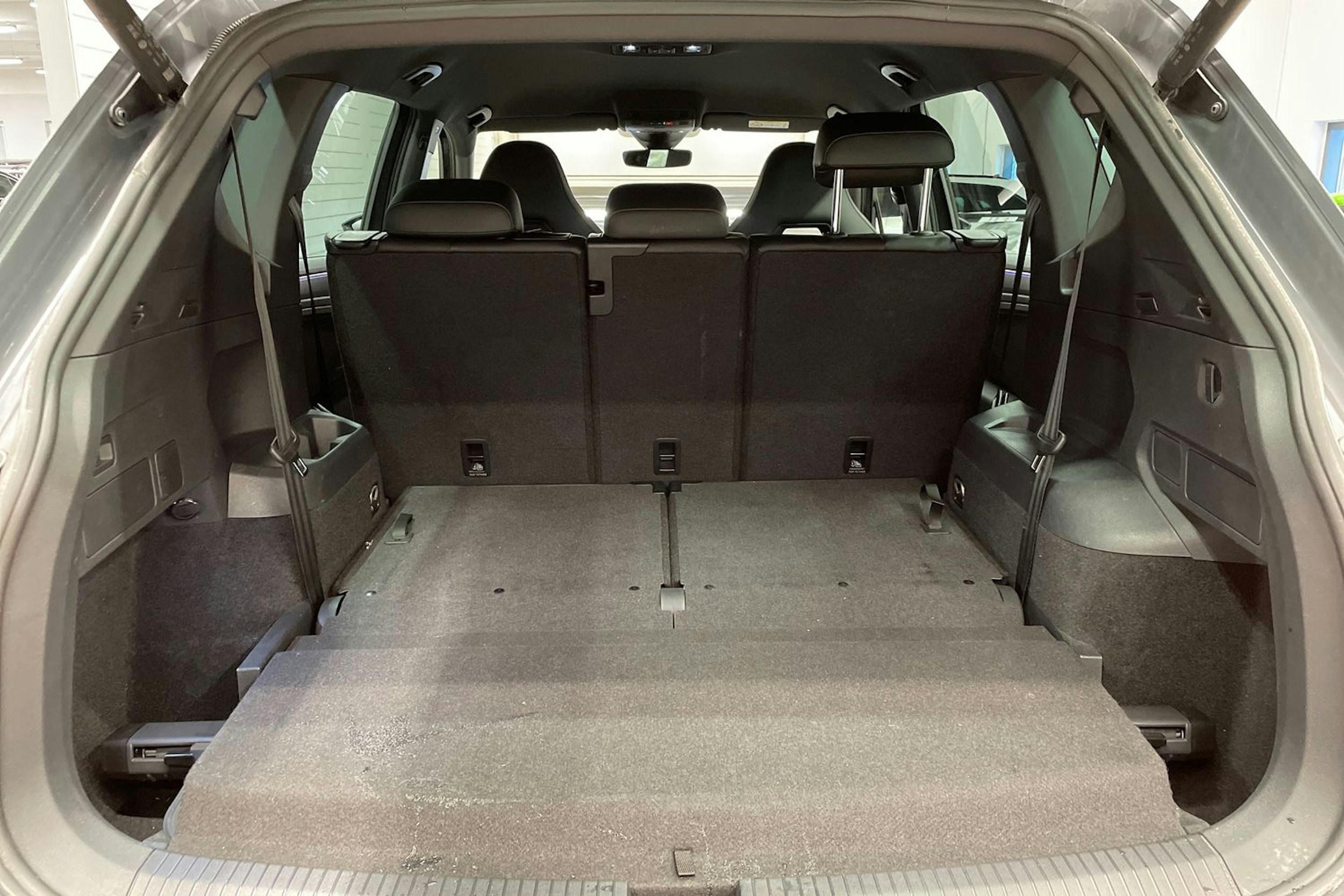 met. harmaa SEAT Tarraco 2024 kuva 15.