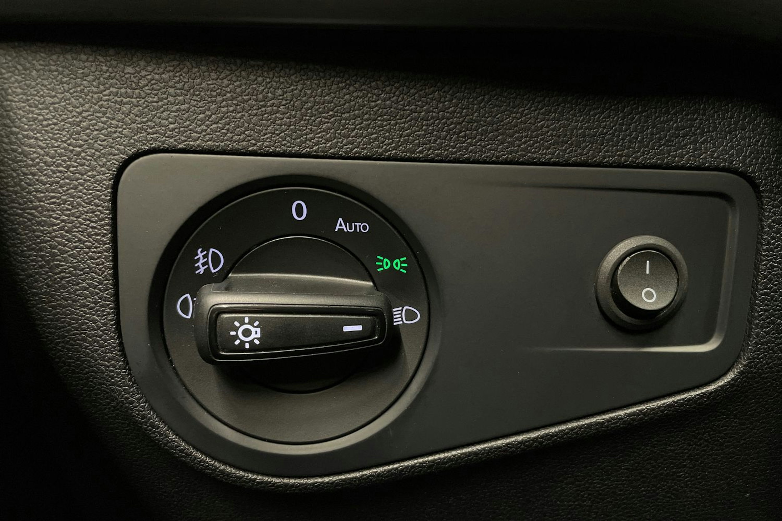 met. harmaa SEAT Tarraco 2024 kuva 26.