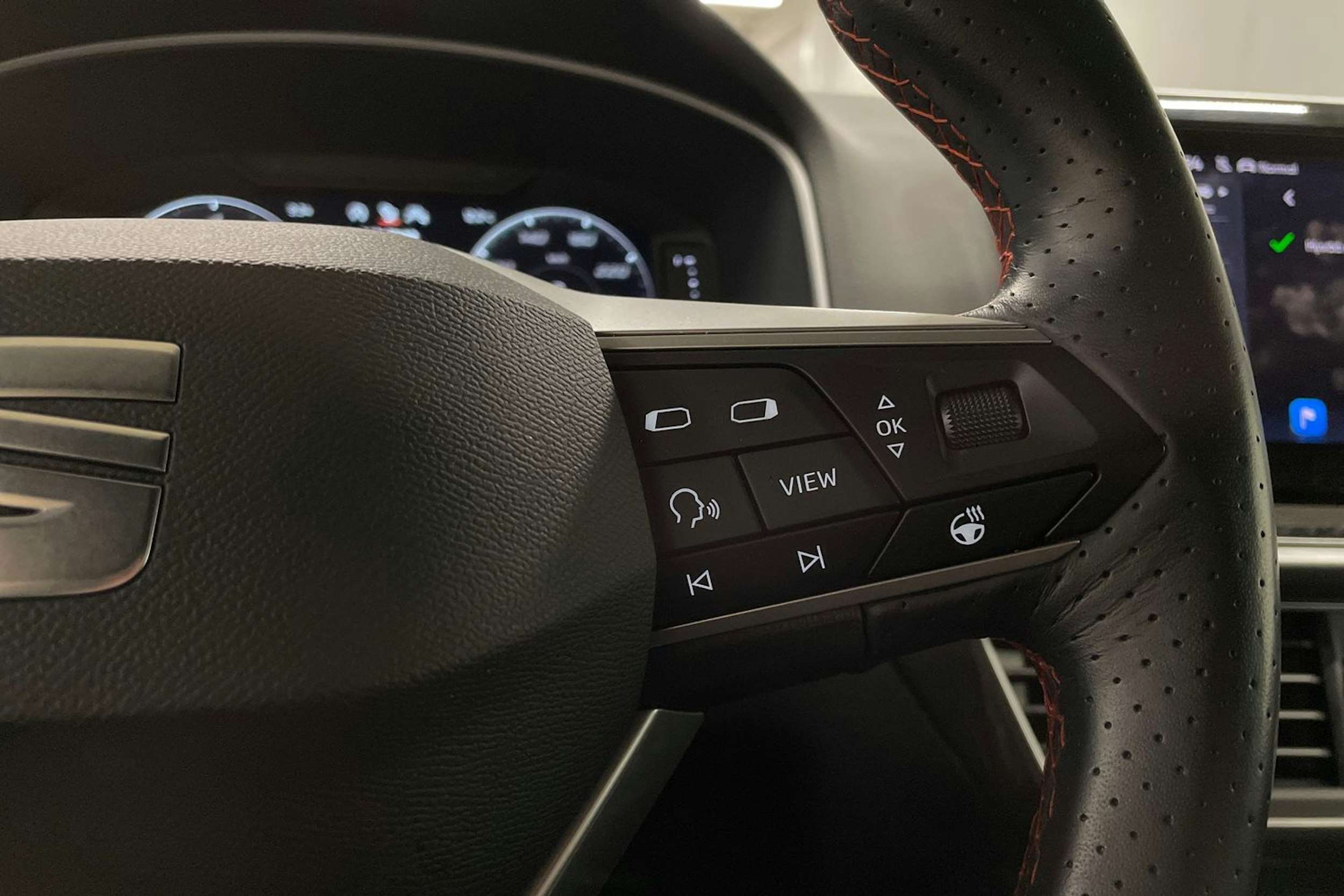 met. harmaa SEAT Tarraco 2024 kuva 28.