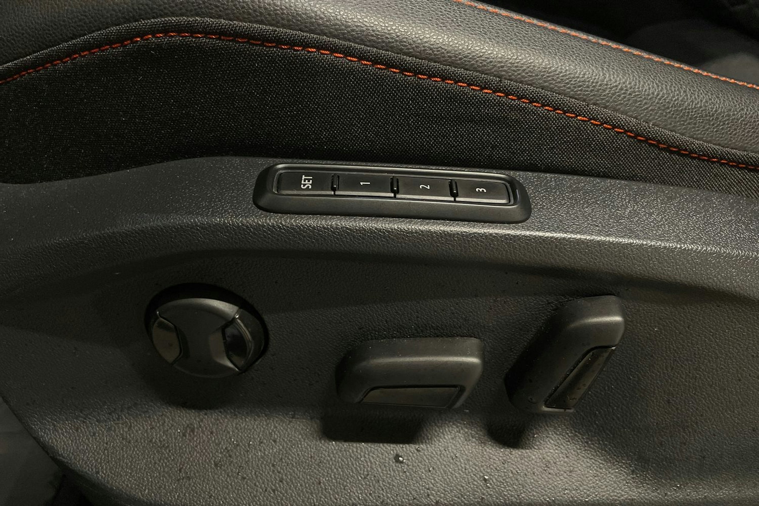 met. harmaa SEAT Tarraco 2024 kuva 30.