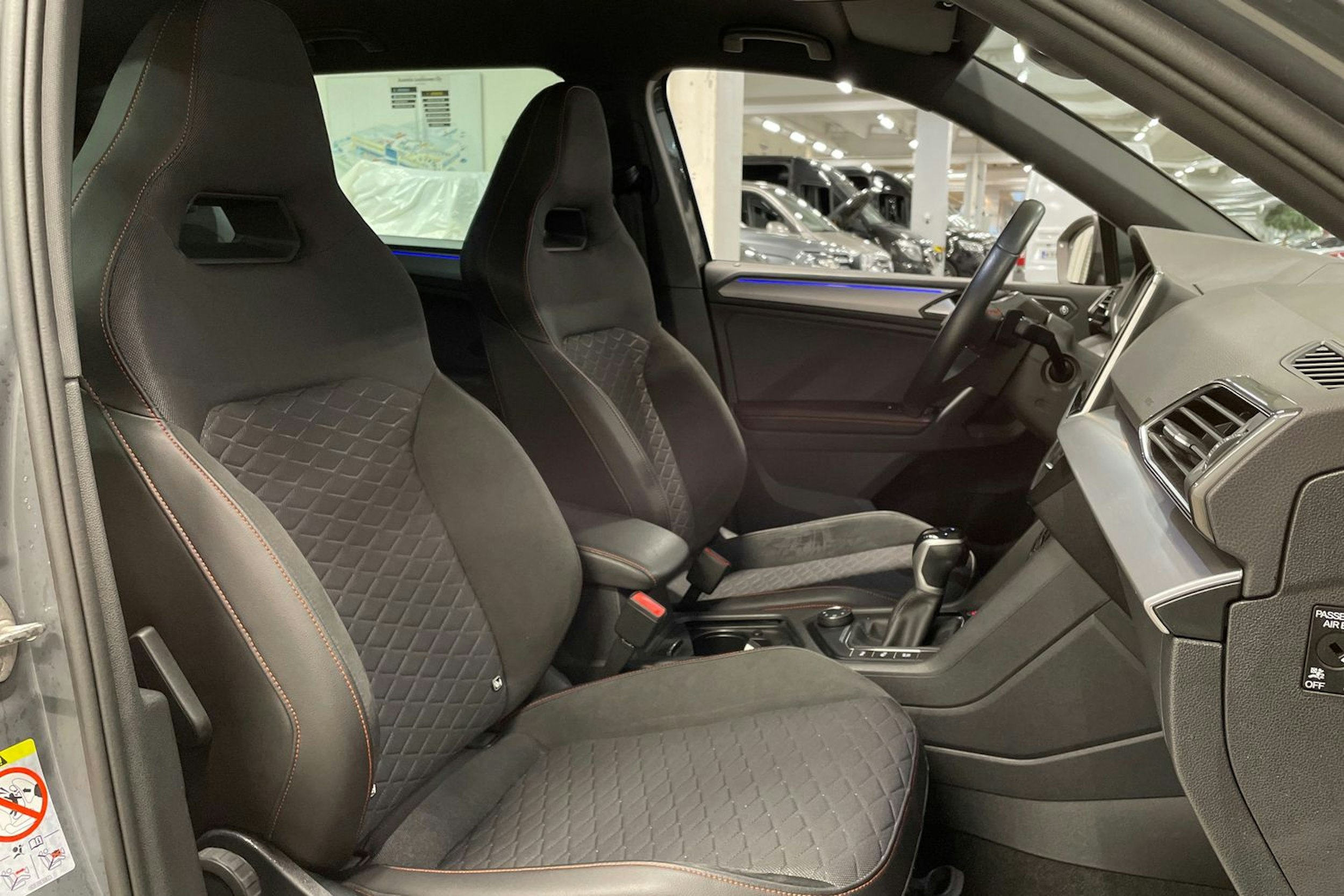 met. harmaa SEAT Tarraco 2024 kuva 32.