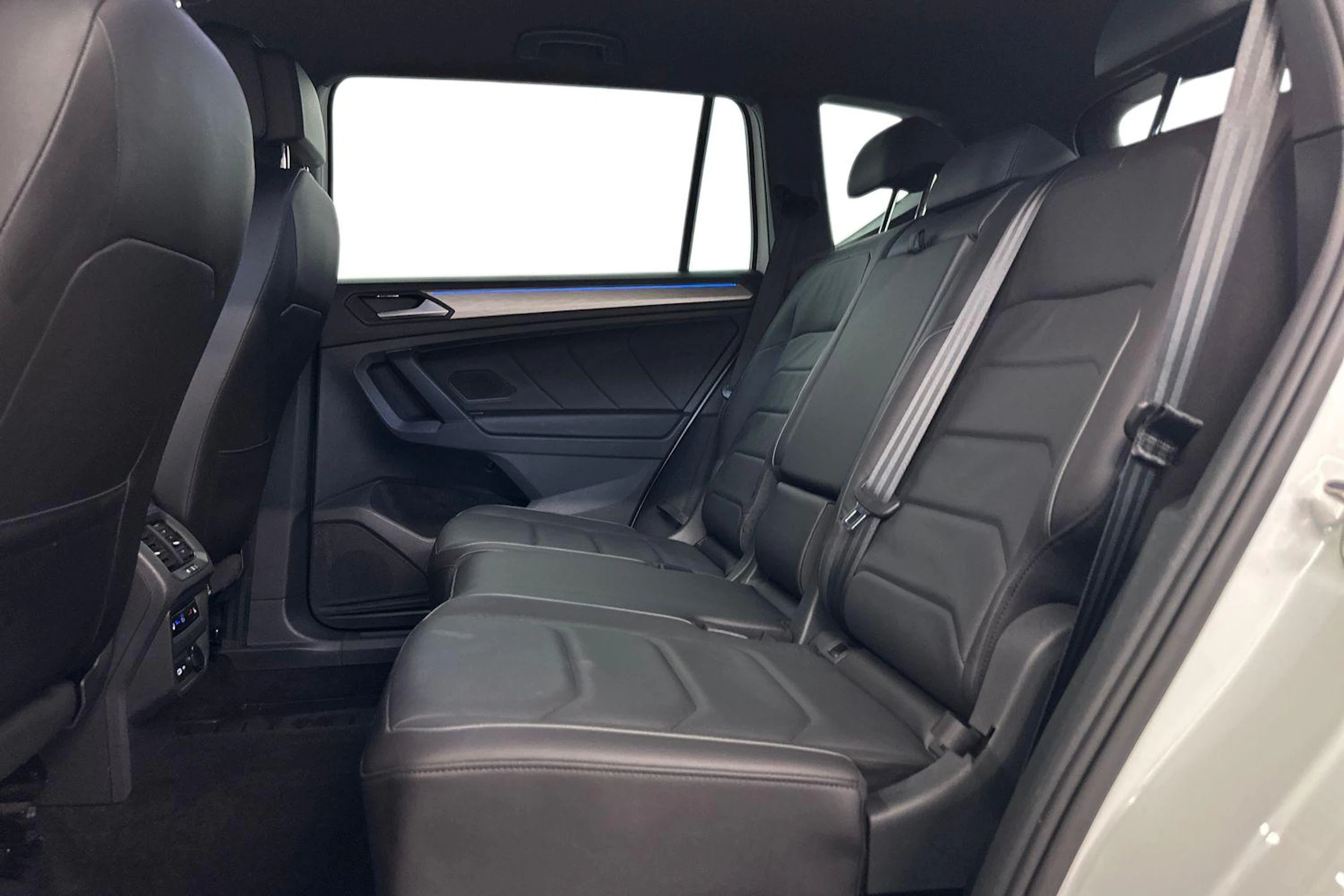 valkoinen SEAT Tarraco 2024 kuva 8.