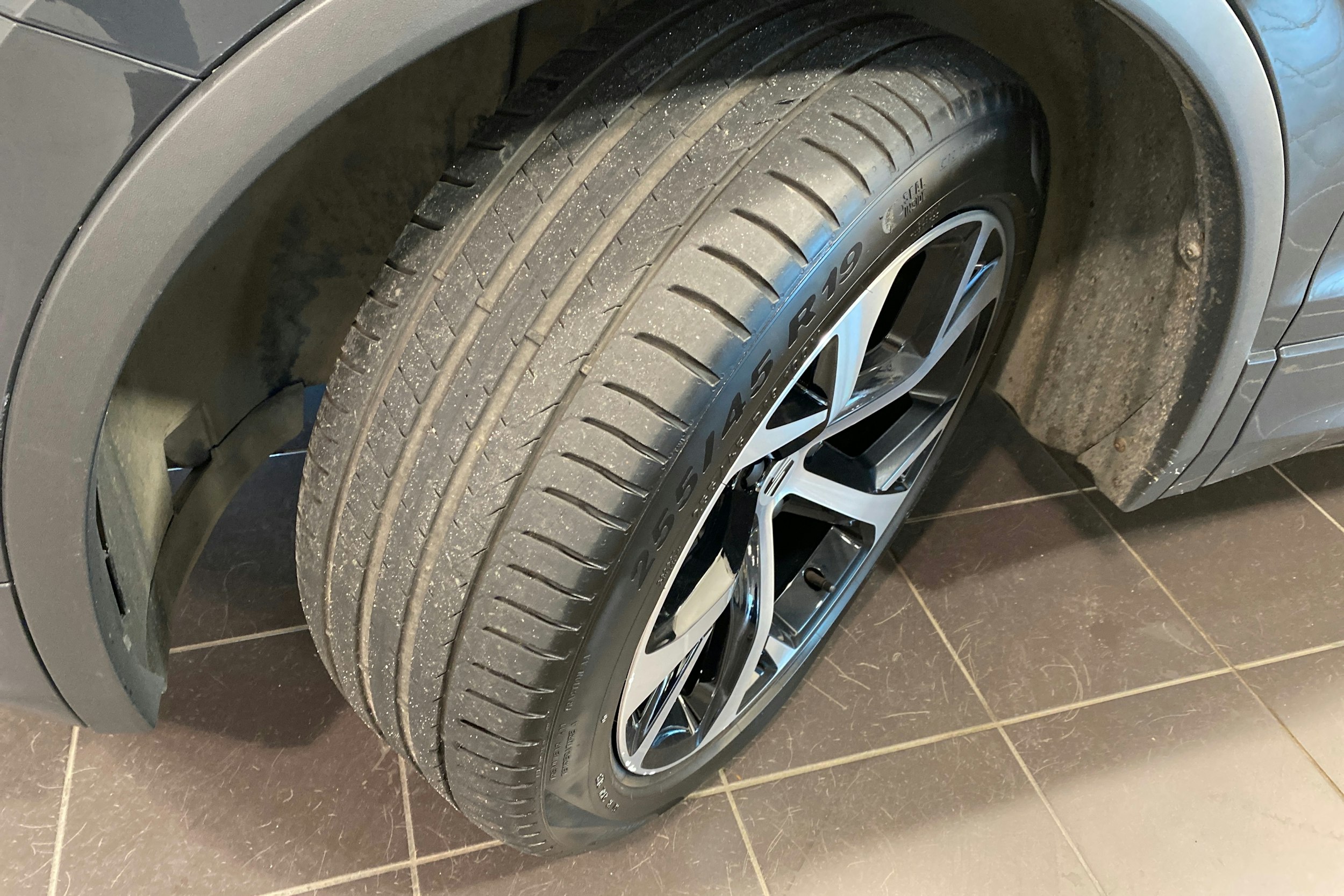 harmaa SEAT Tarraco 2024 kuva 13.