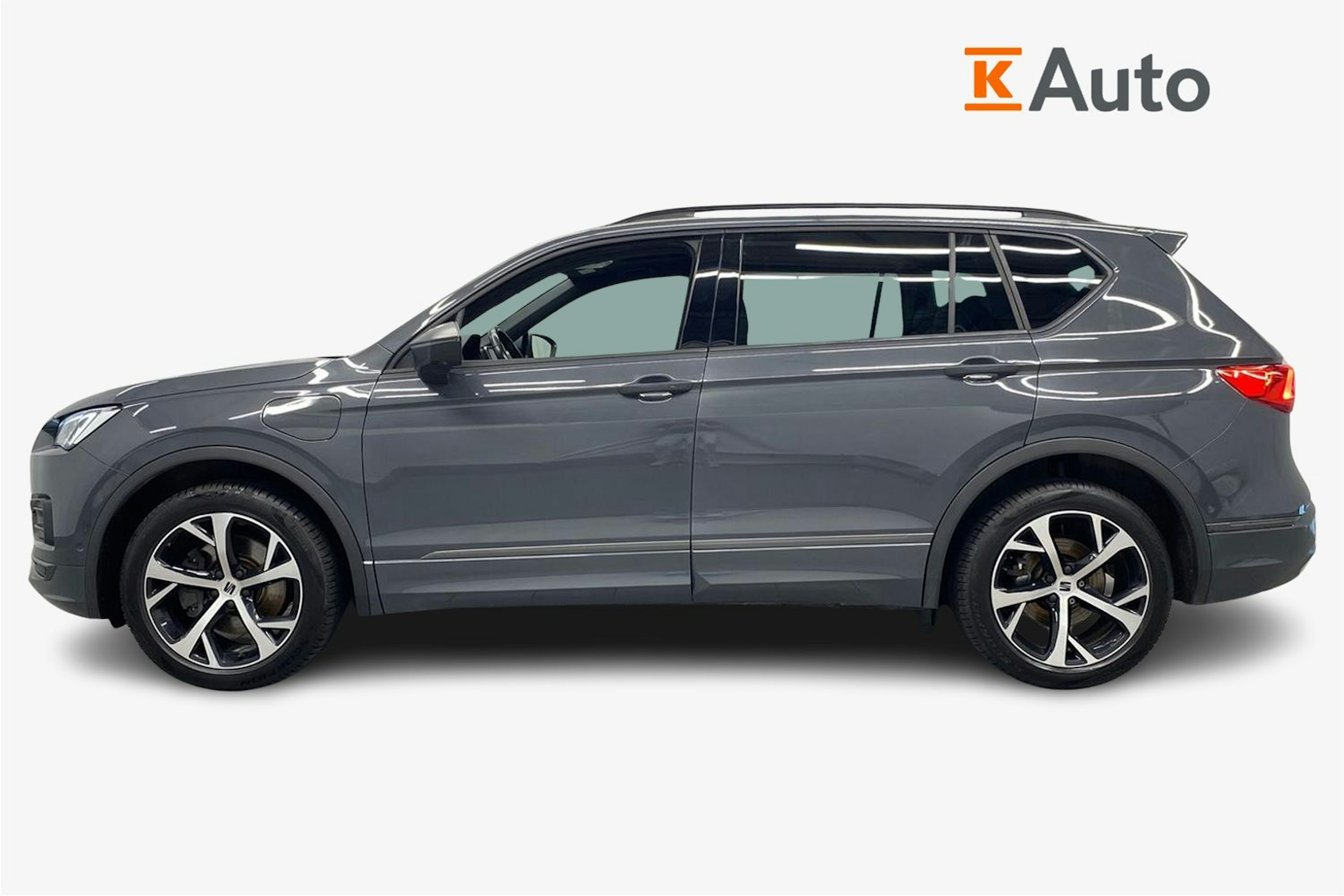 harmaa SEAT Tarraco 2024 kuva 6.