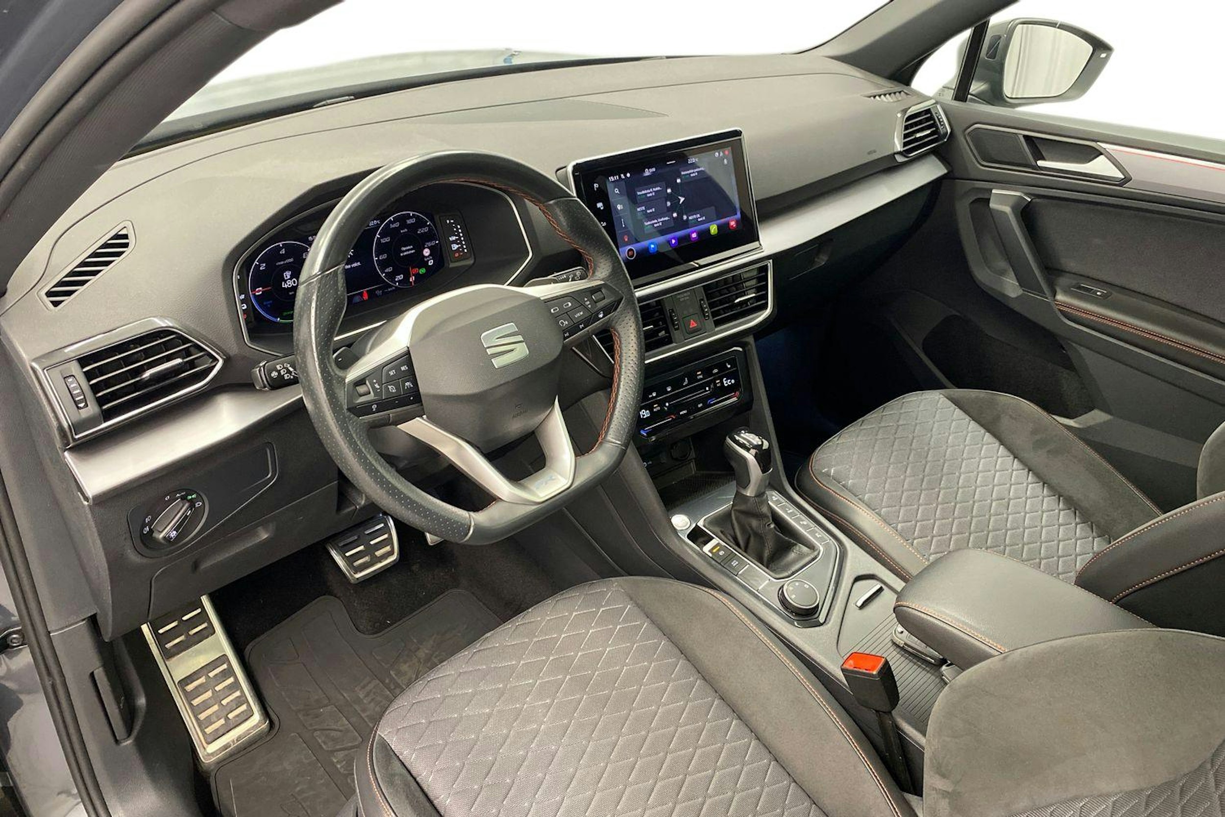 harmaa SEAT Tarraco 2024 kuva 7.