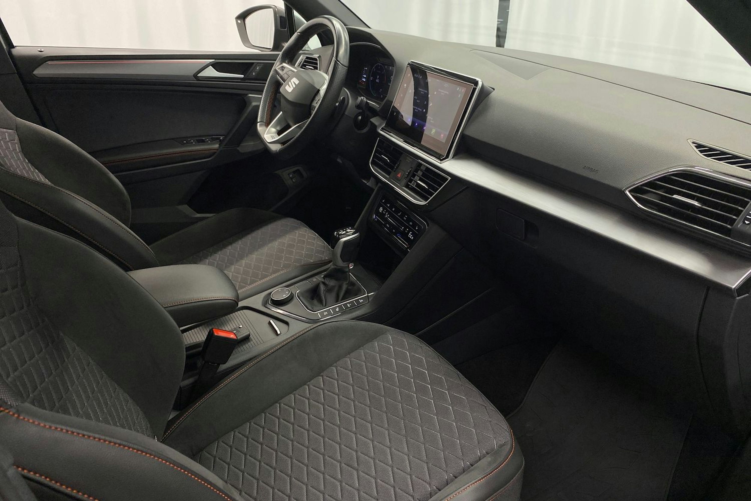 harmaa SEAT Tarraco 2024 kuva 15.