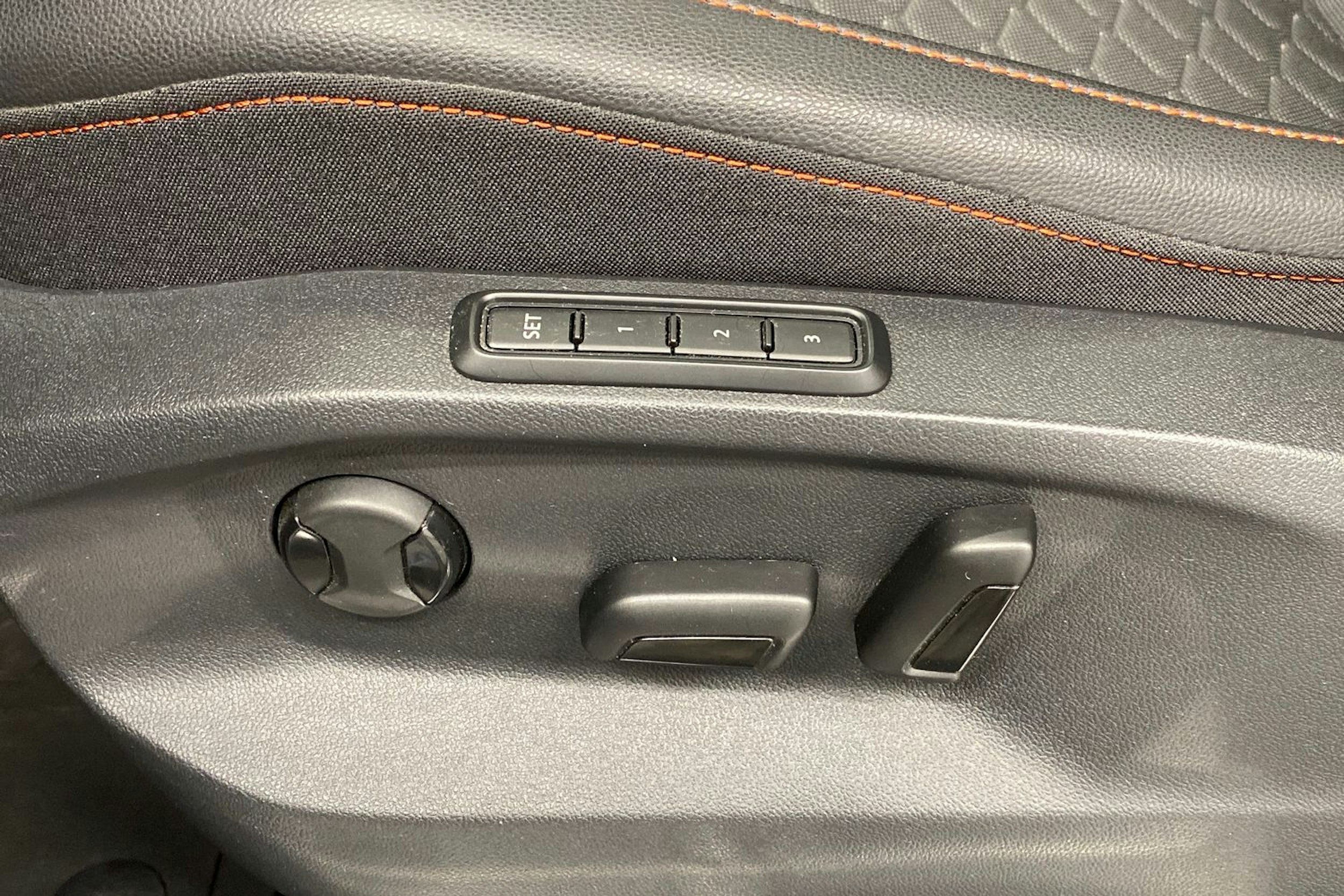 harmaa SEAT Tarraco 2024 kuva 20.