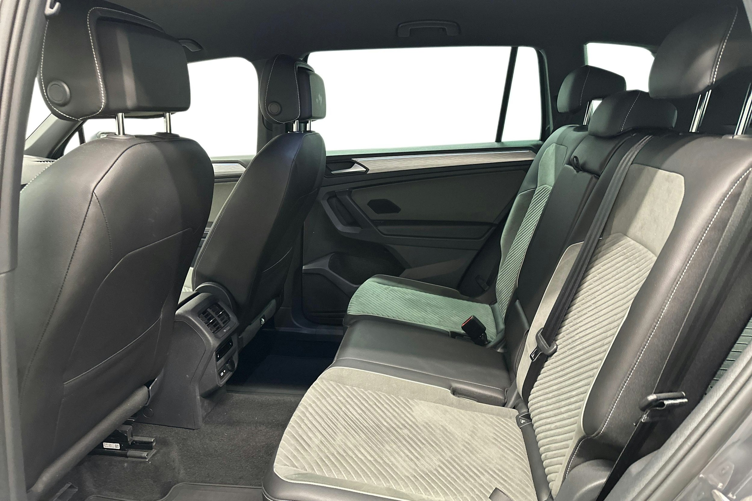 harmaa SEAT Tarraco 2024 kuva 8.