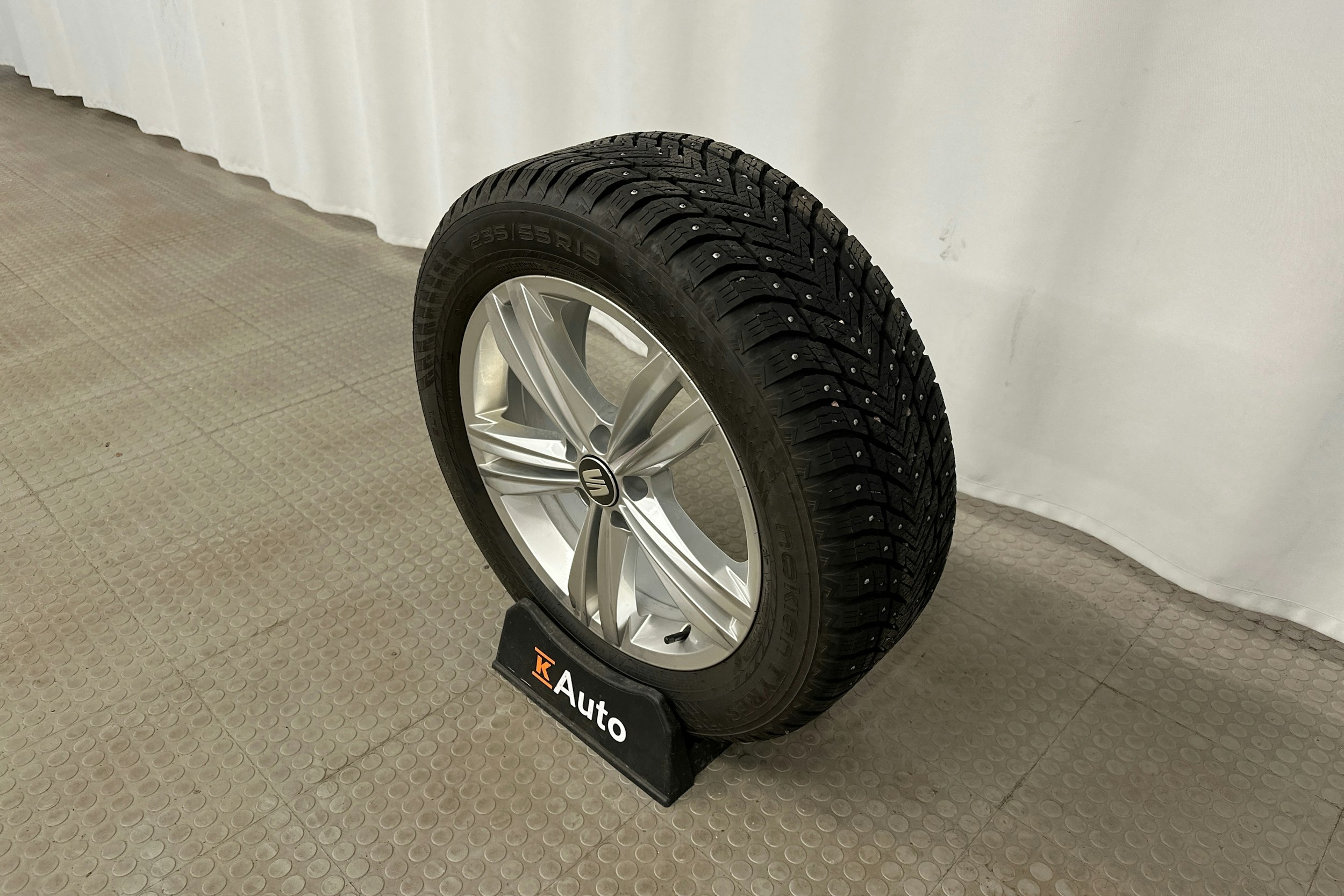 harmaa SEAT Tarraco 2024 kuva 10.