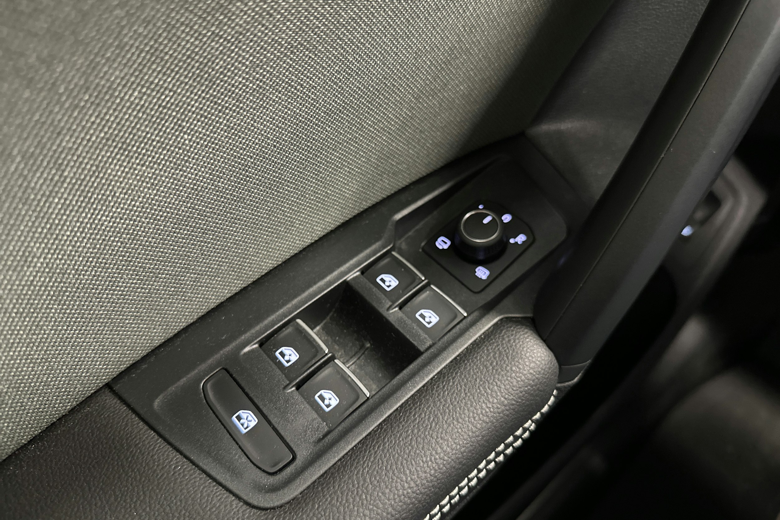 harmaa SEAT Tarraco 2024 kuva 14.