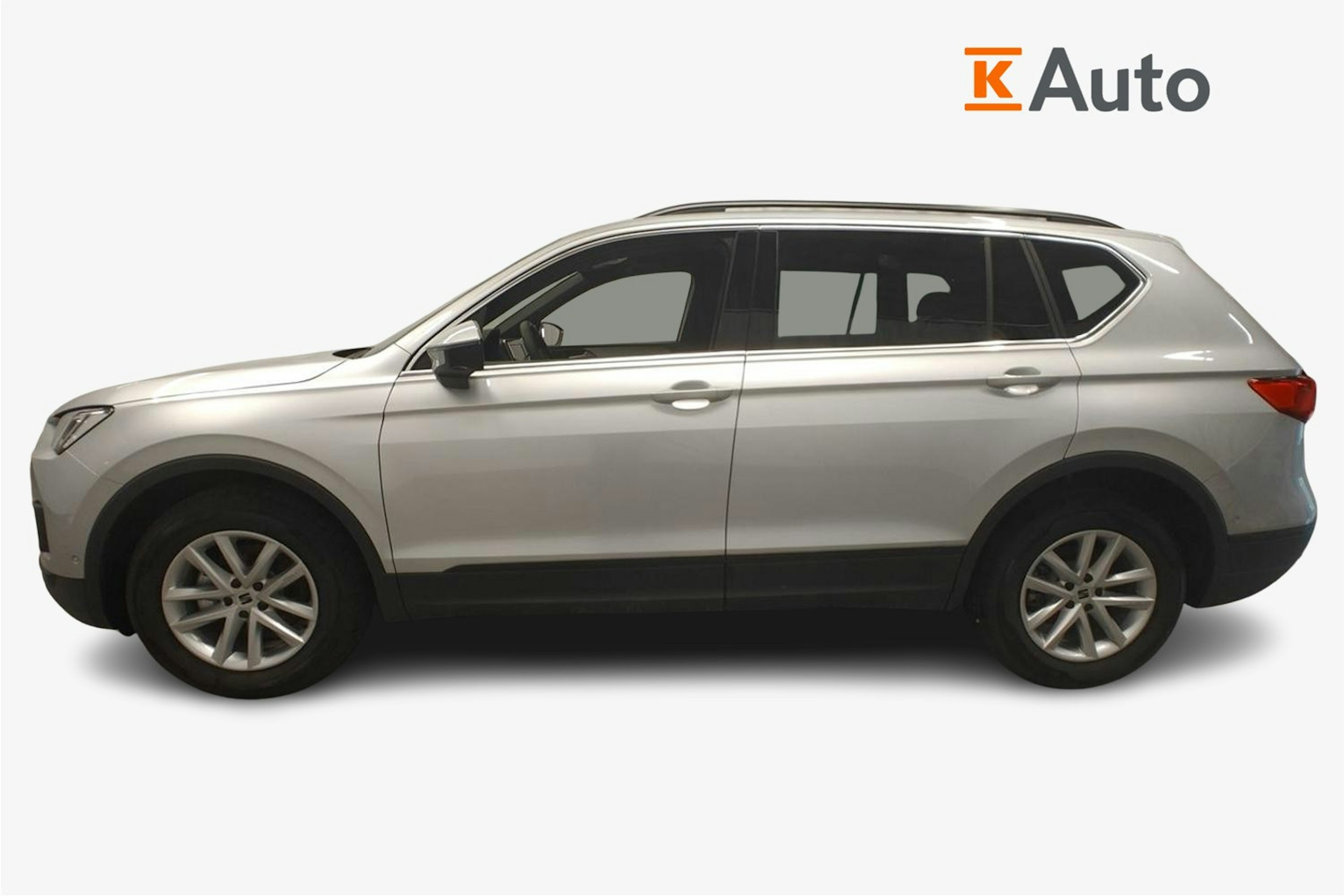harmaa SEAT Tarraco 2025 kuva 5.