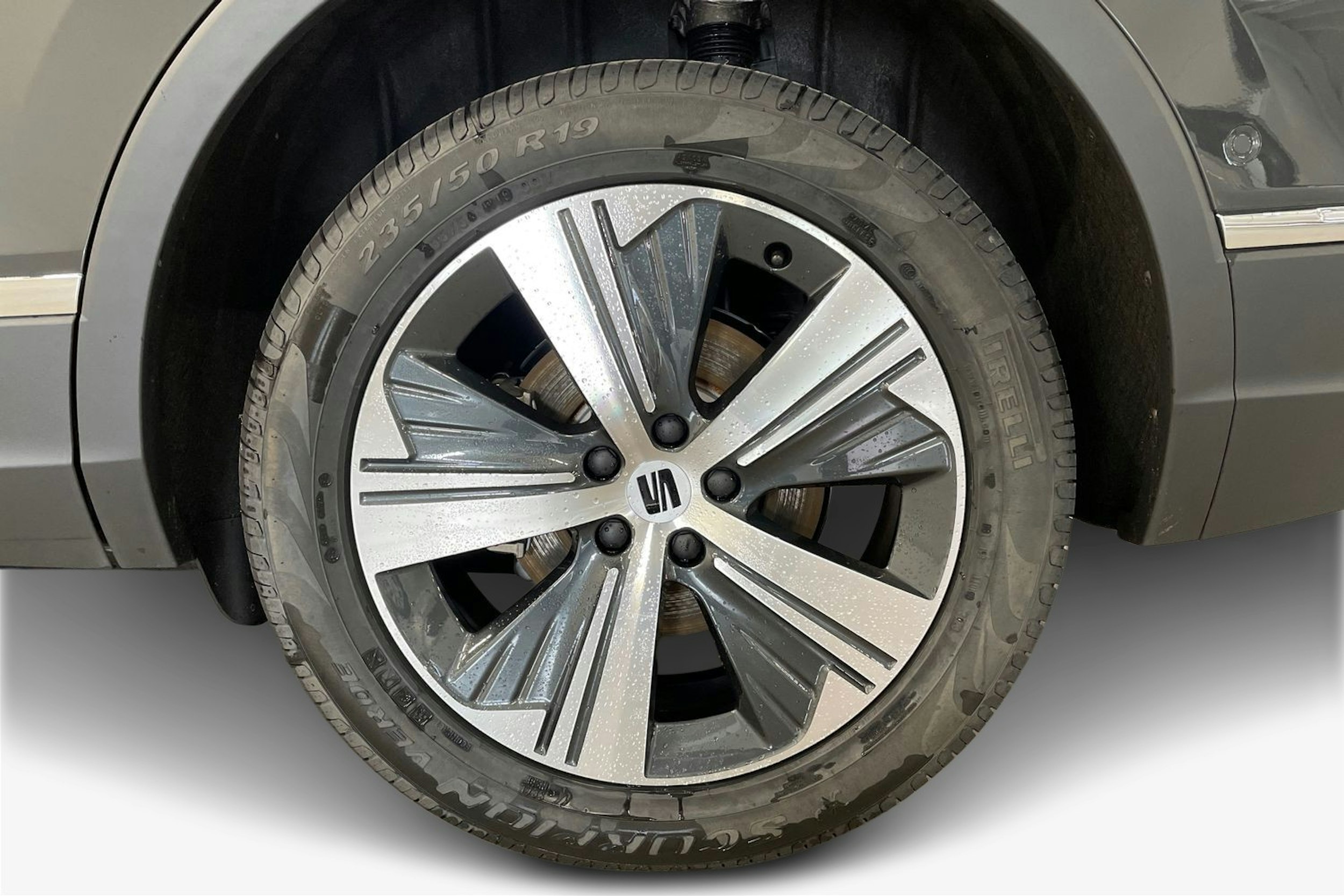 harmaa SEAT Tarraco 2025 kuva 9.