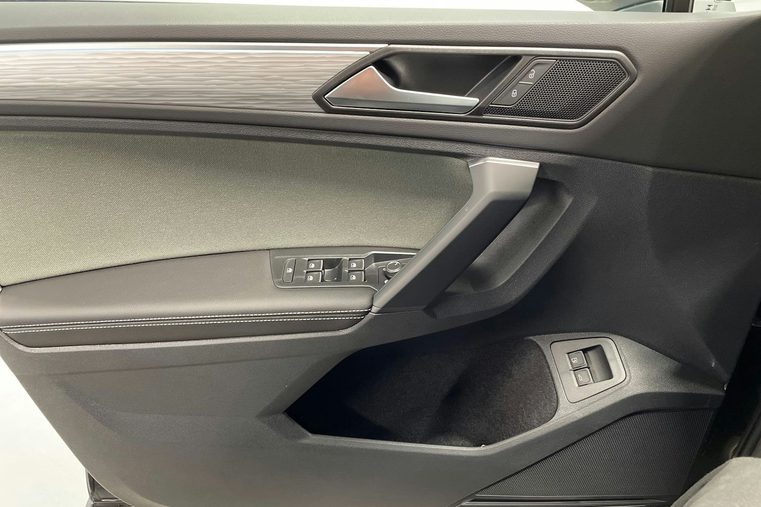 harmaa SEAT Tarraco 2025 kuva 16.