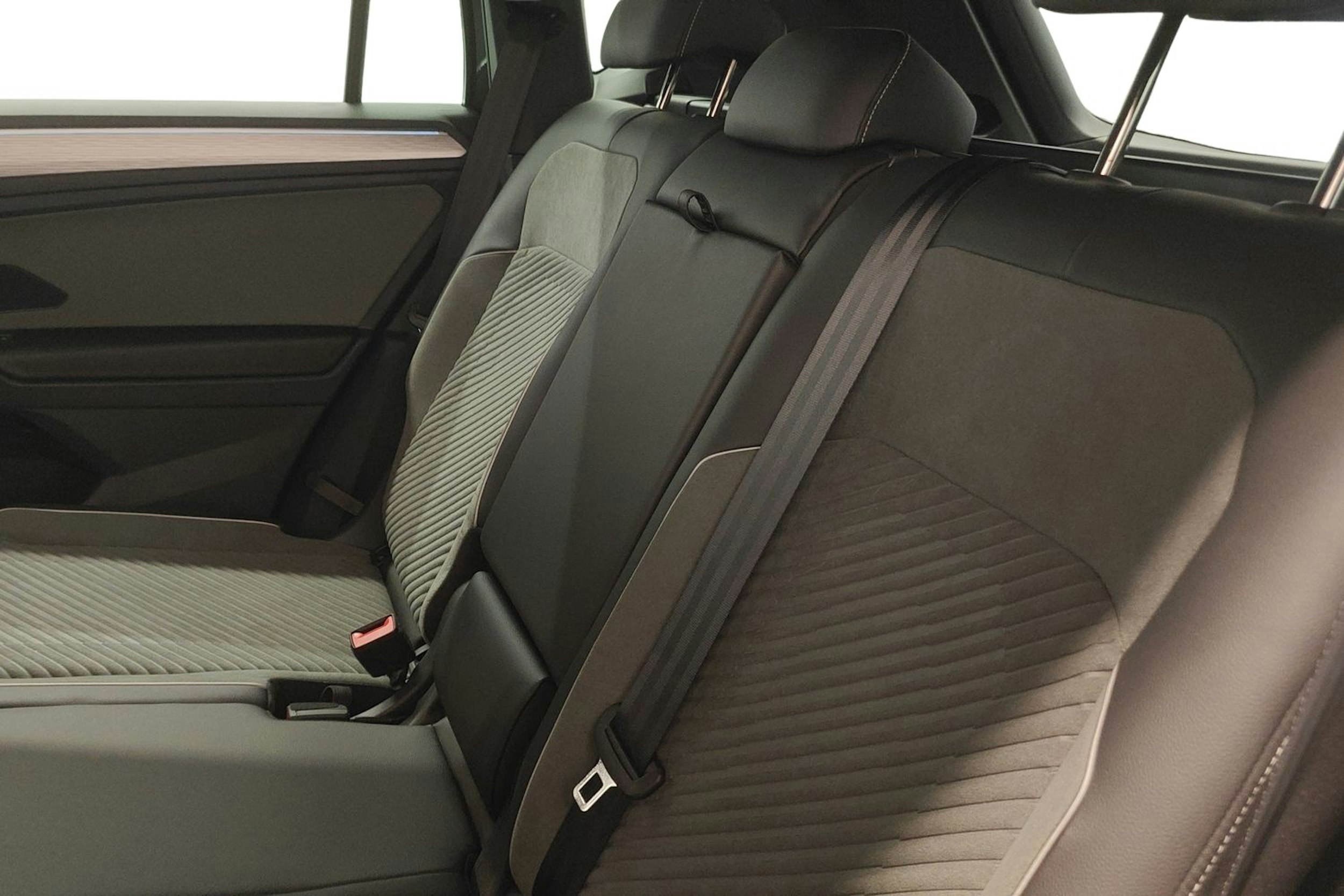 harmaa SEAT Tarraco 2025 kuva 8.