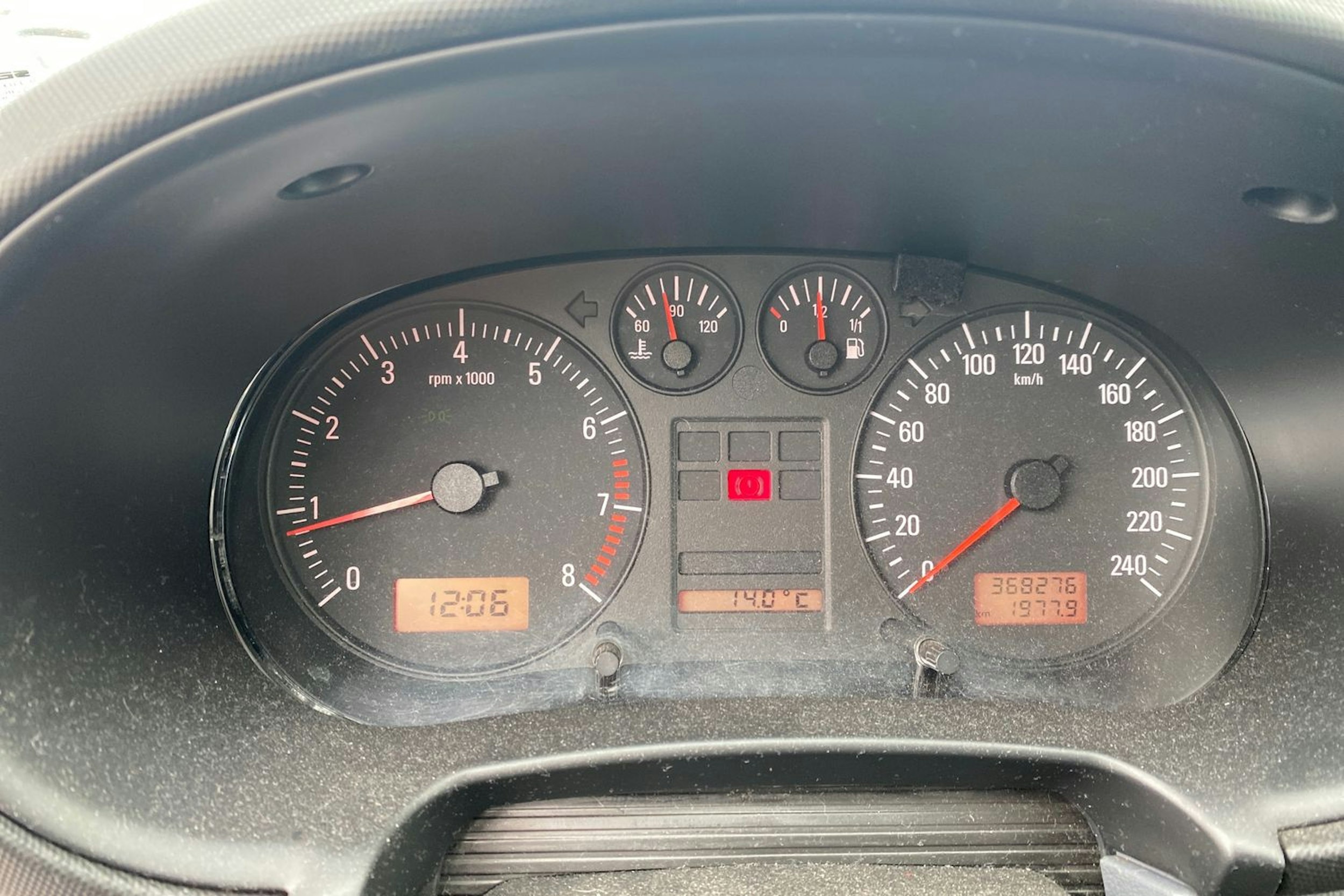 Punainen SEAT TOLEDO 1999 kuva 17.