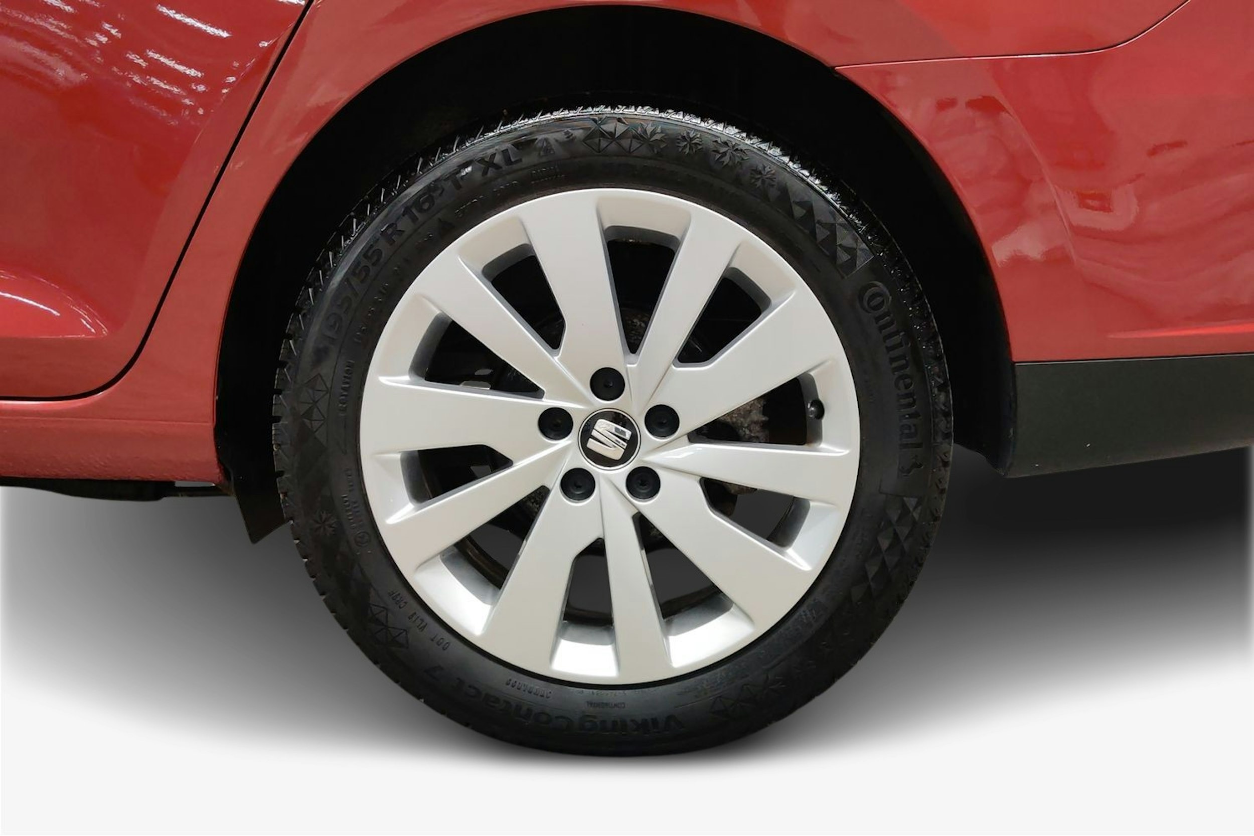 Punainen SEAT TOLEDO 2014 kuva 11.