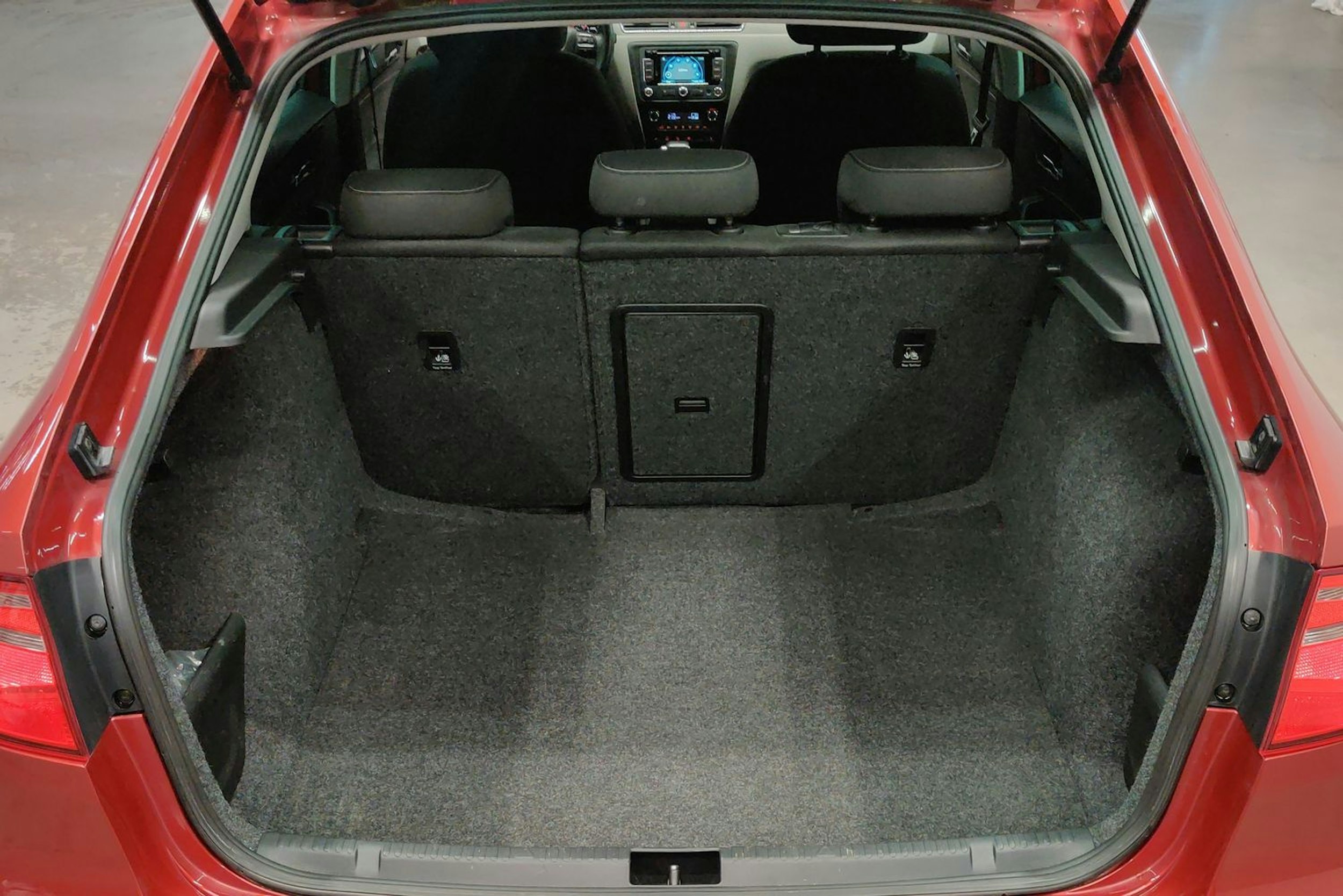 Punainen SEAT TOLEDO 2014 kuva 15.