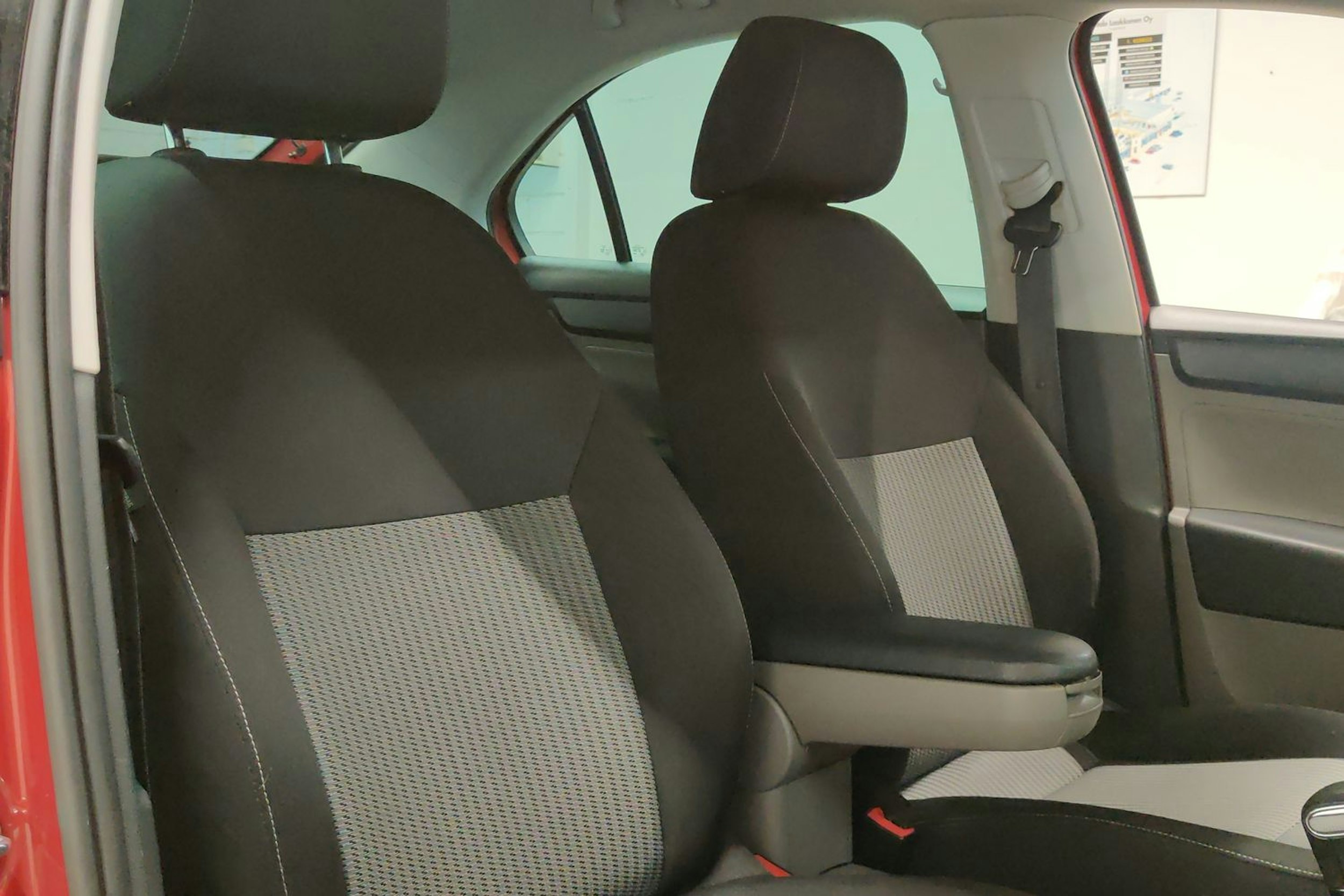 Punainen SEAT TOLEDO 2014 kuva 24.