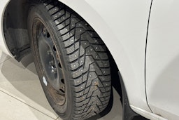 valkoinen SEAT Toledo 2015 kuva 13.