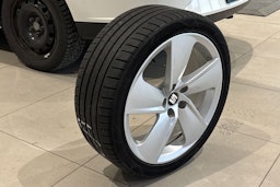 valkoinen SEAT Toledo 2015 kuva 14.