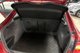 punainen SEAT Toledo 2015 kuva 14.