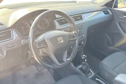 sininen SEAT Toledo 2015 kuva 3.