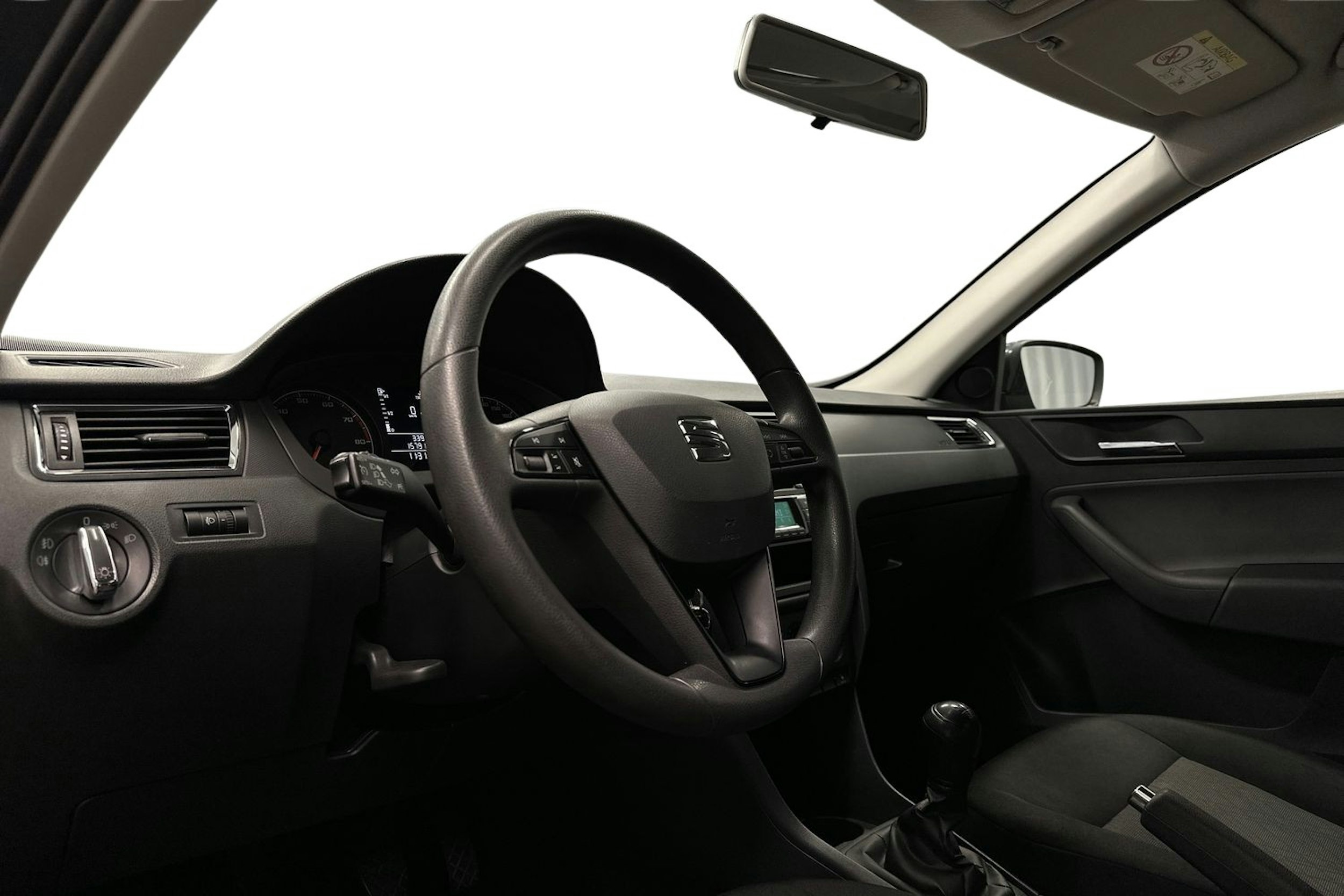 harmaa SEAT Toledo 2015 kuva 7.