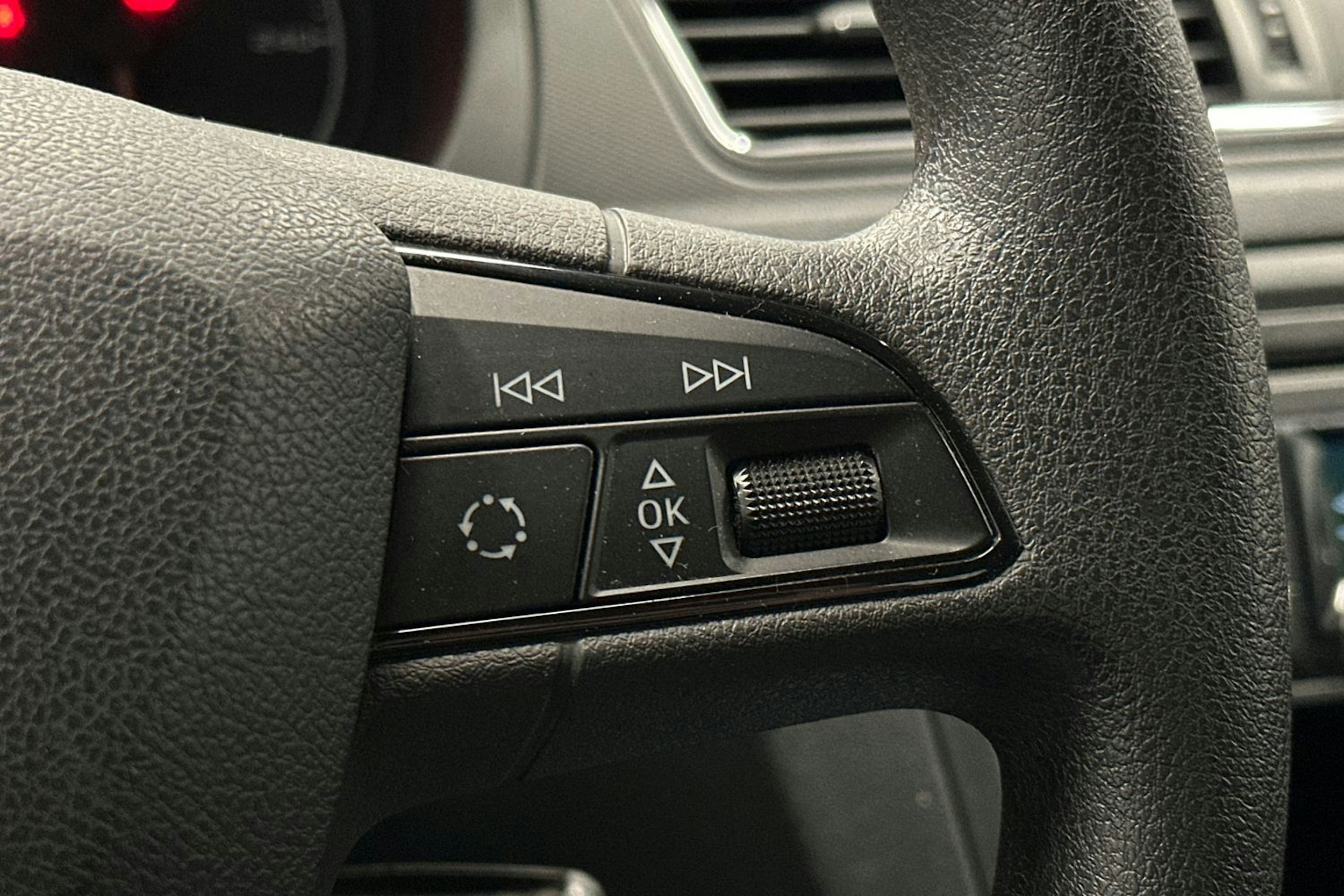 harmaa SEAT Toledo 2015 kuva 19.