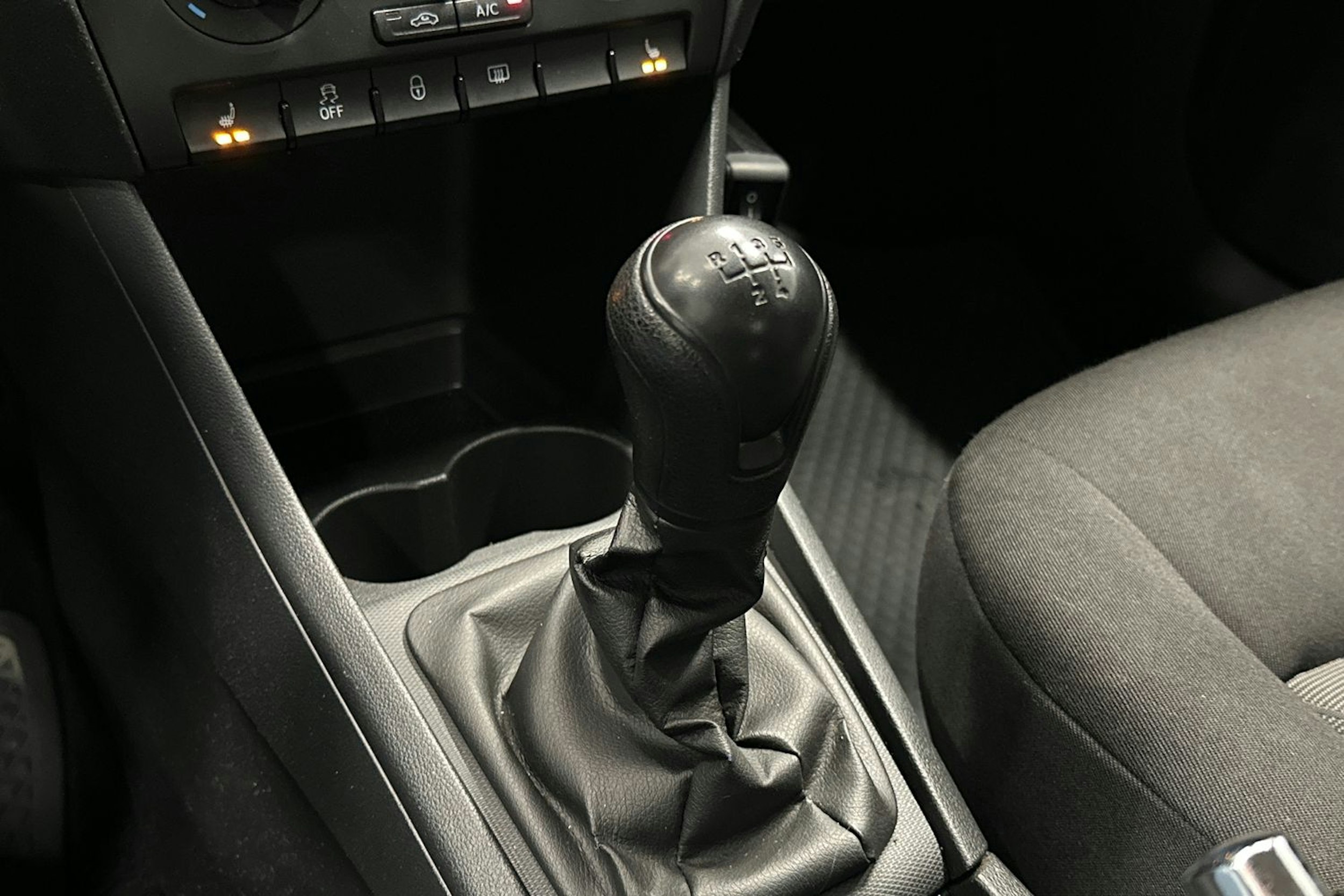 harmaa SEAT Toledo 2015 kuva 20.
