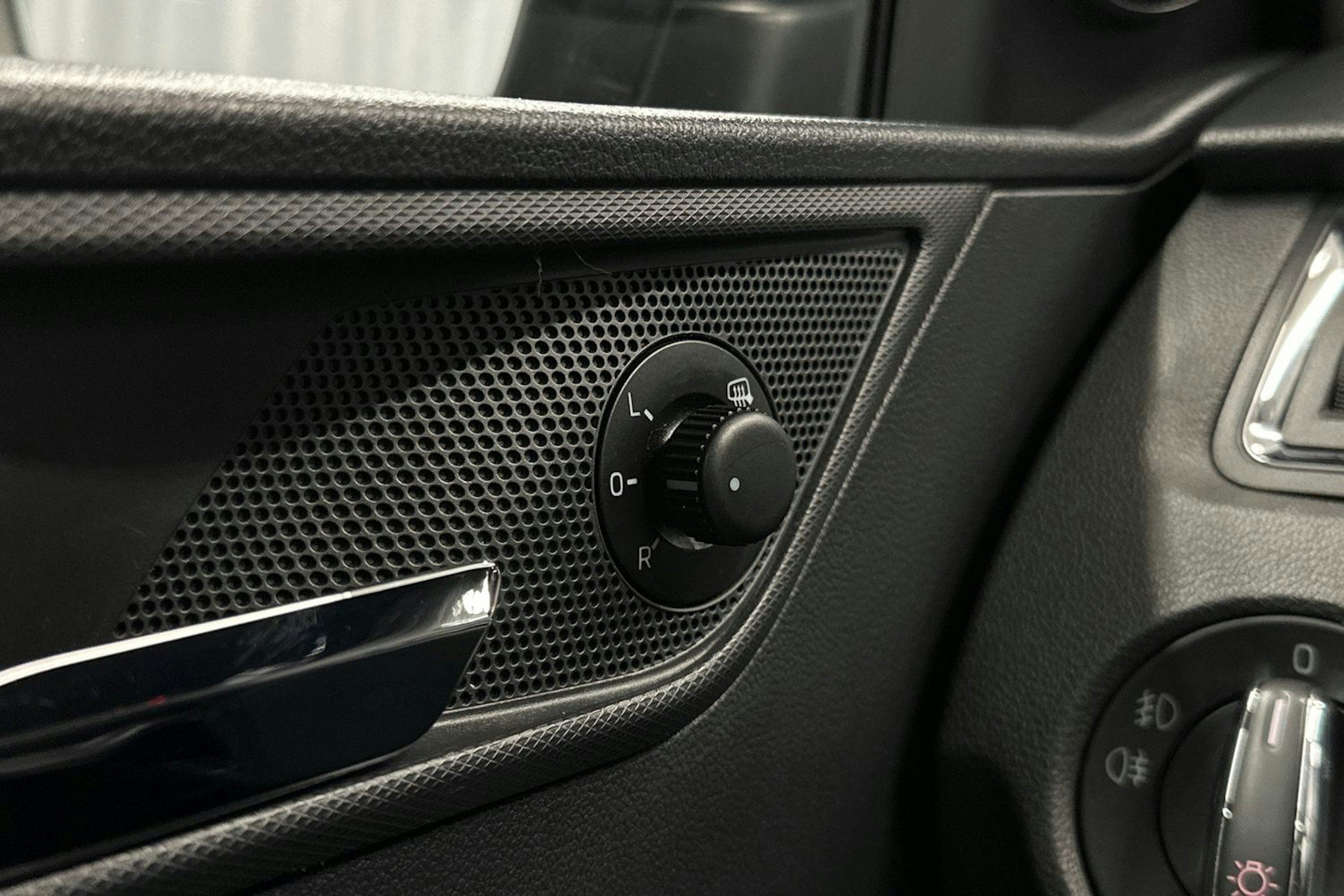 harmaa SEAT Toledo 2015 kuva 21.