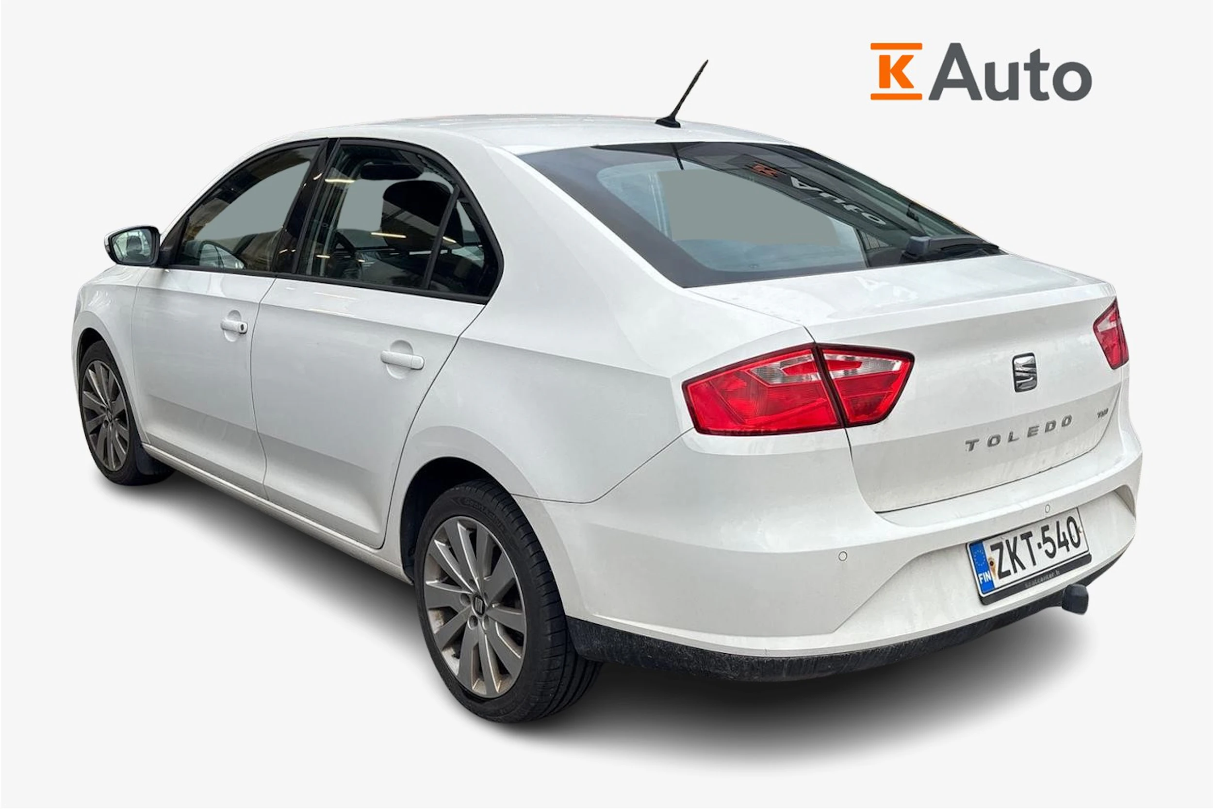 valkoinen SEAT Toledo 2016 kuva 2.