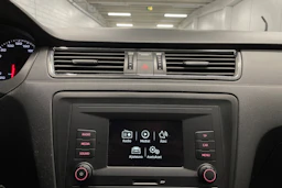 ruskea (beige) SEAT Toledo 2017 kuva 13.