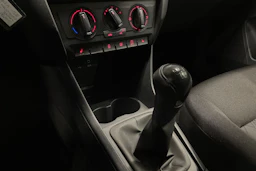 ruskea (beige) SEAT Toledo 2017 kuva 14.