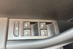 ruskea (beige) SEAT Toledo 2017 kuva 16.