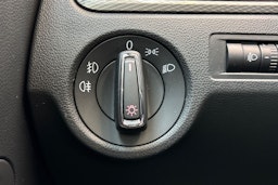 ruskea (beige) SEAT Toledo 2017 kuva 18.