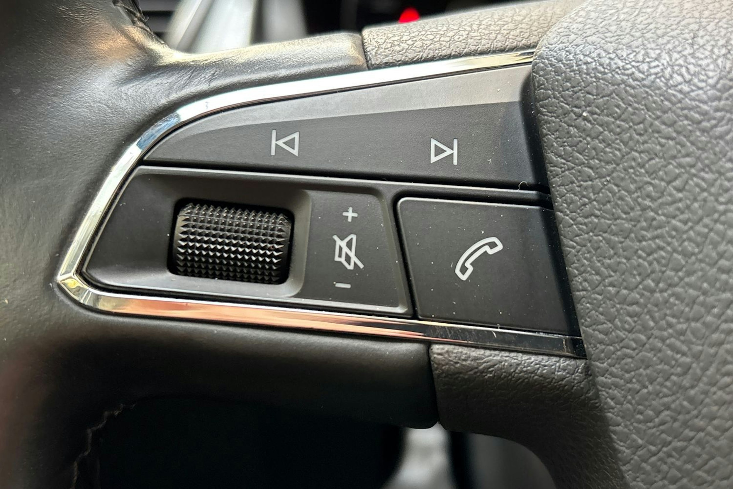 ruskea (beige) SEAT Toledo 2017 kuva 19.