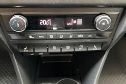 ruskea (beige) SEAT Toledo 2017 kuva 26.