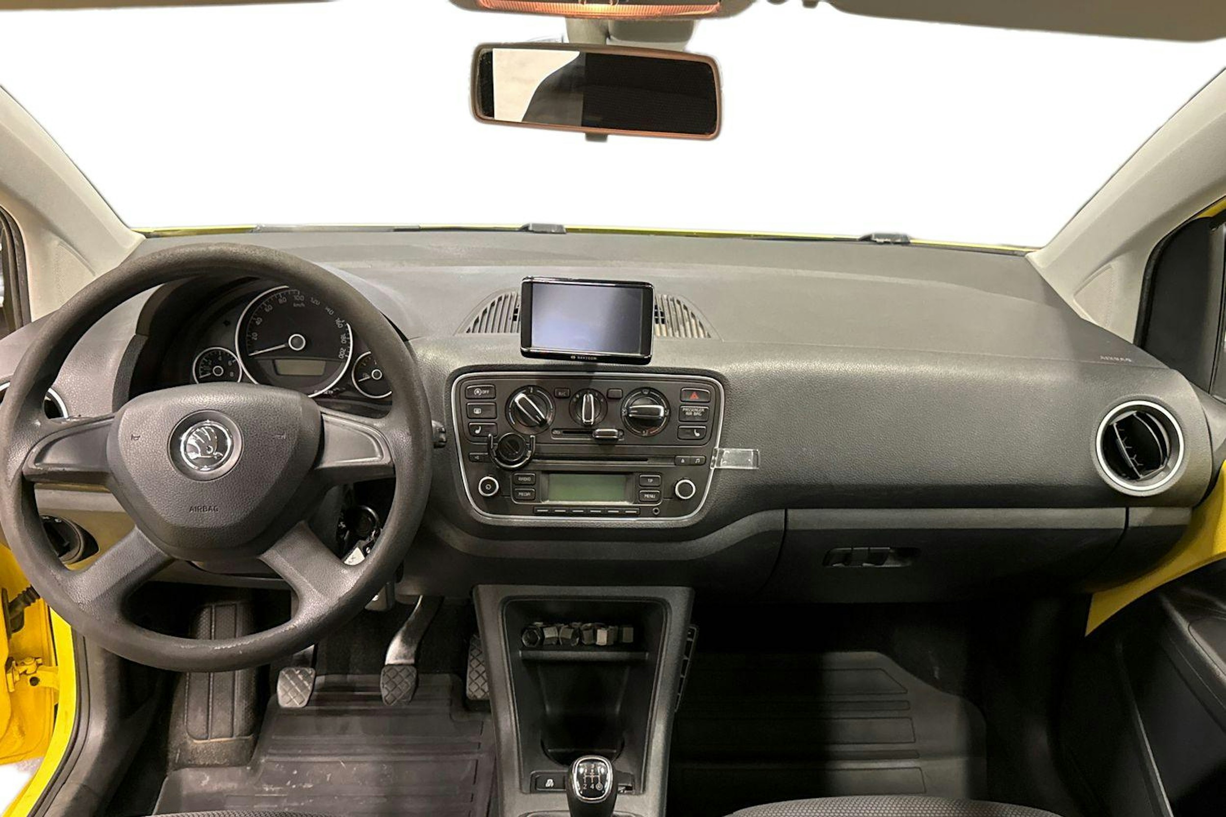 Keltainen Skoda CITIGO 2013 kuva 9.